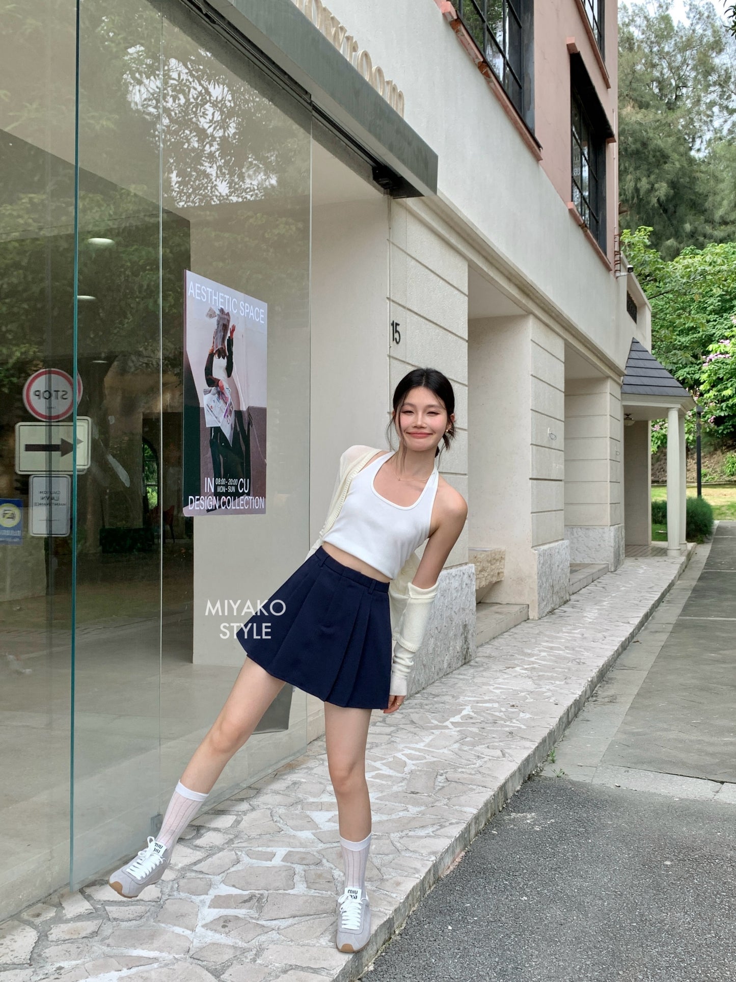 Aurora tennis skirt in Navy