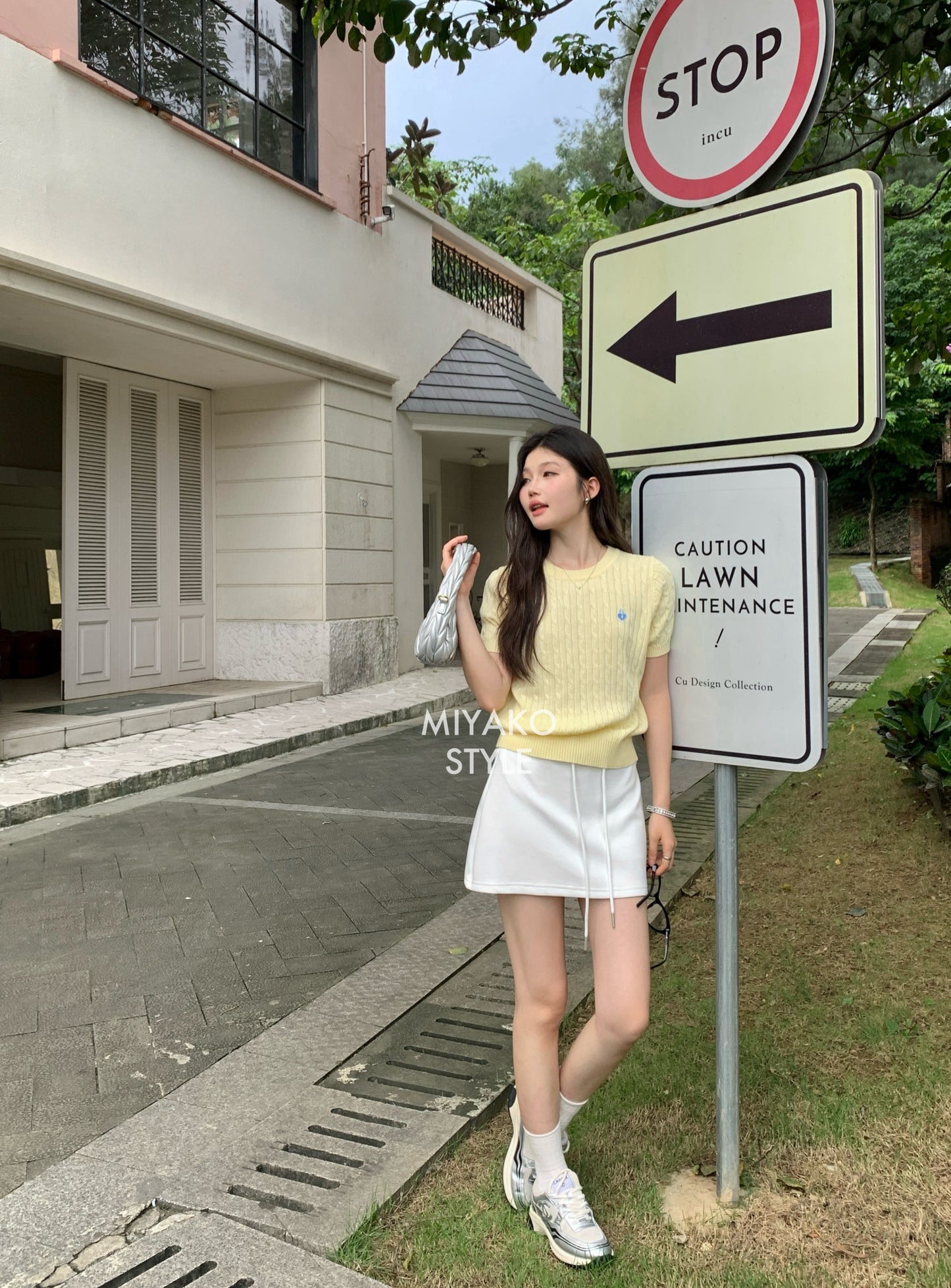 Cheese Mini Skirt in White 白色短裙