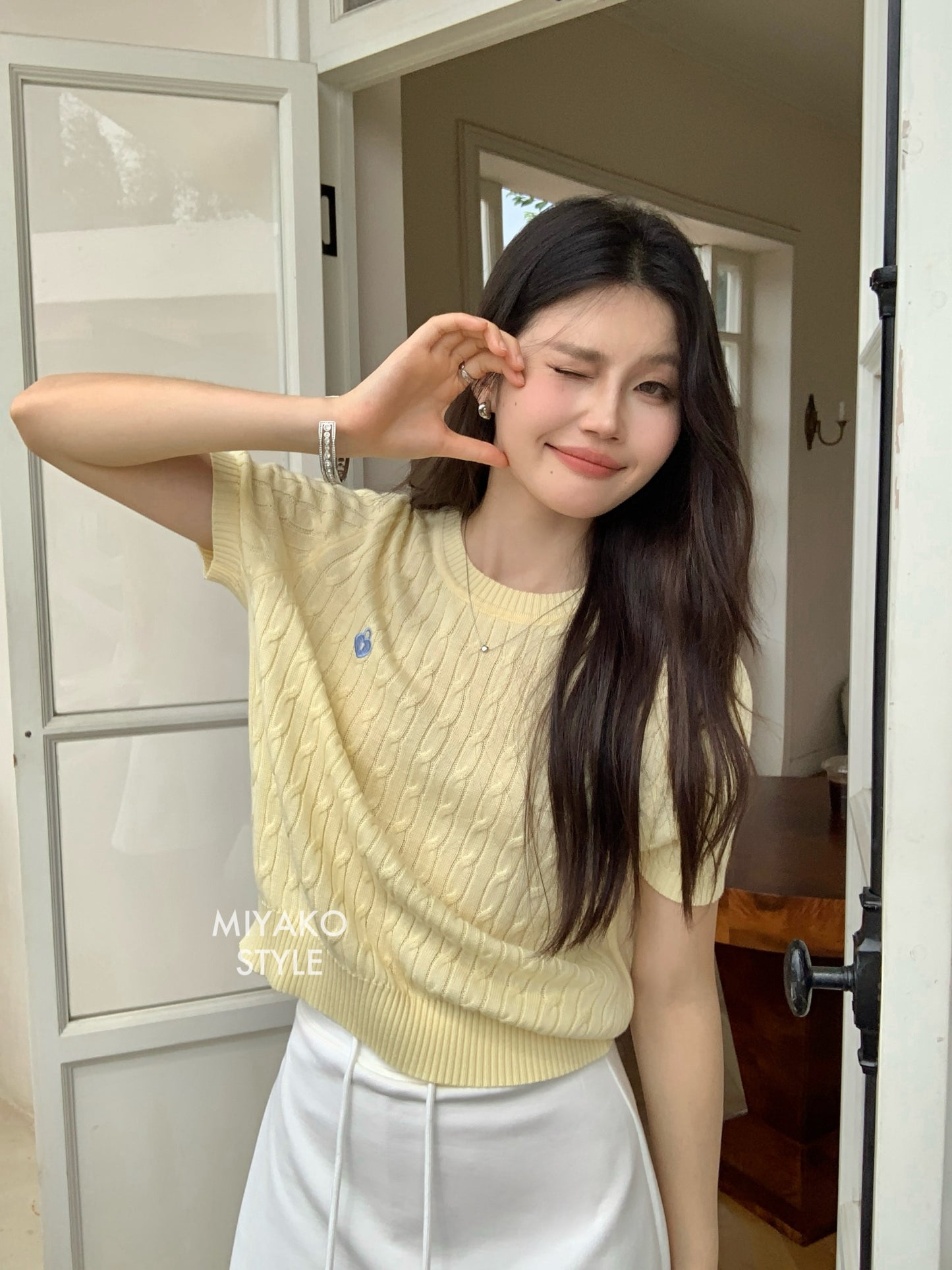 Cheese Mini Skirt in White 白色短裙