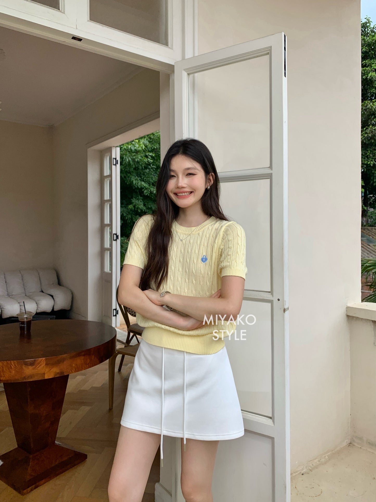 Cheese Mini Skirt in White 白色短裙