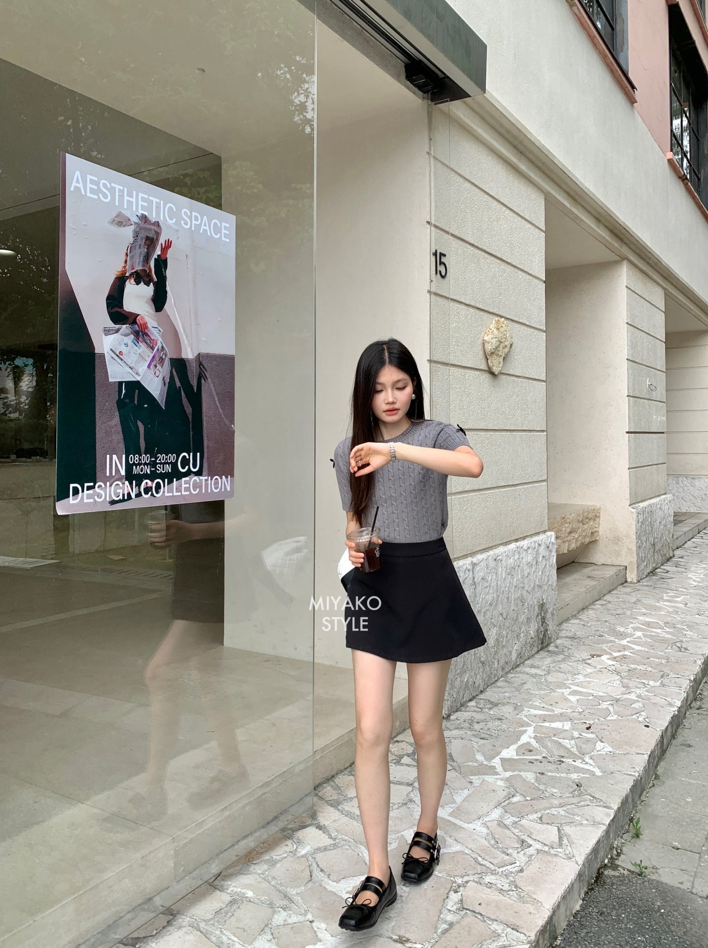 Esther Short Sleeve Knit Top in Grey 灰色针织上衣