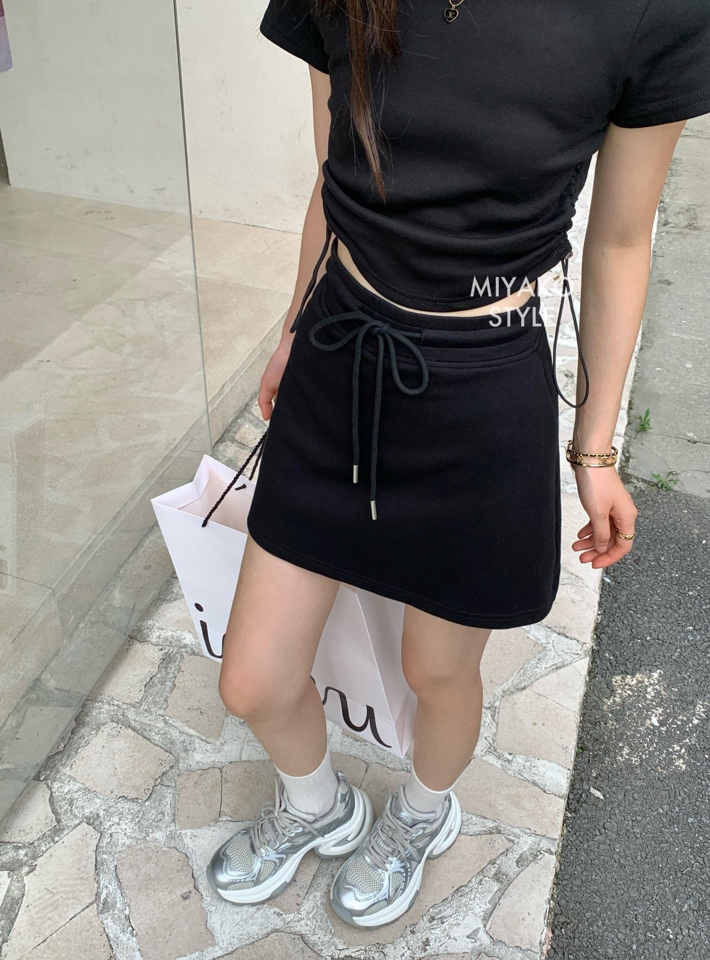 Cheese Mini Skirt in Black 黑色短裙