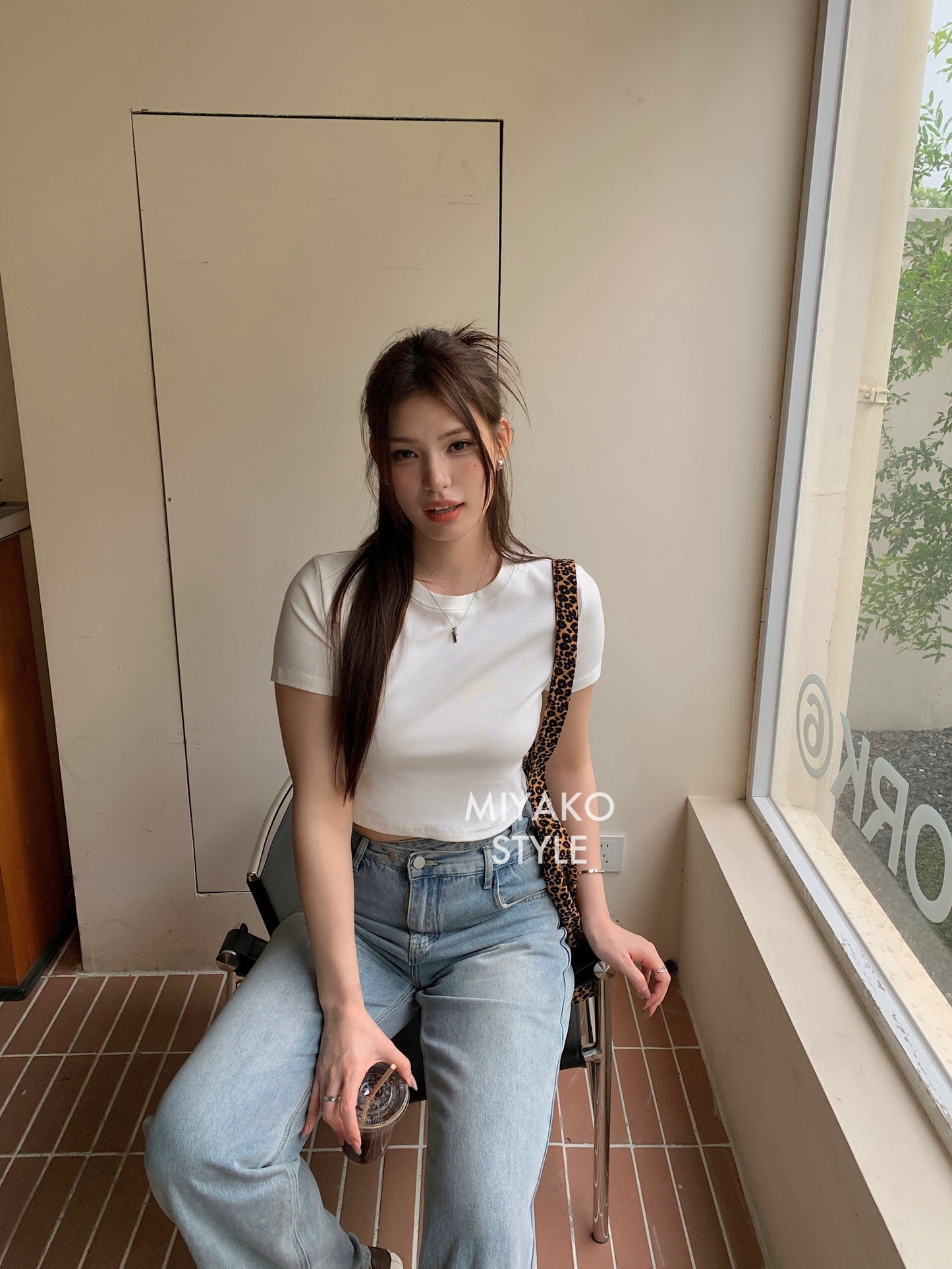 (DEFECT) Anna Short Sleeve Crop Top