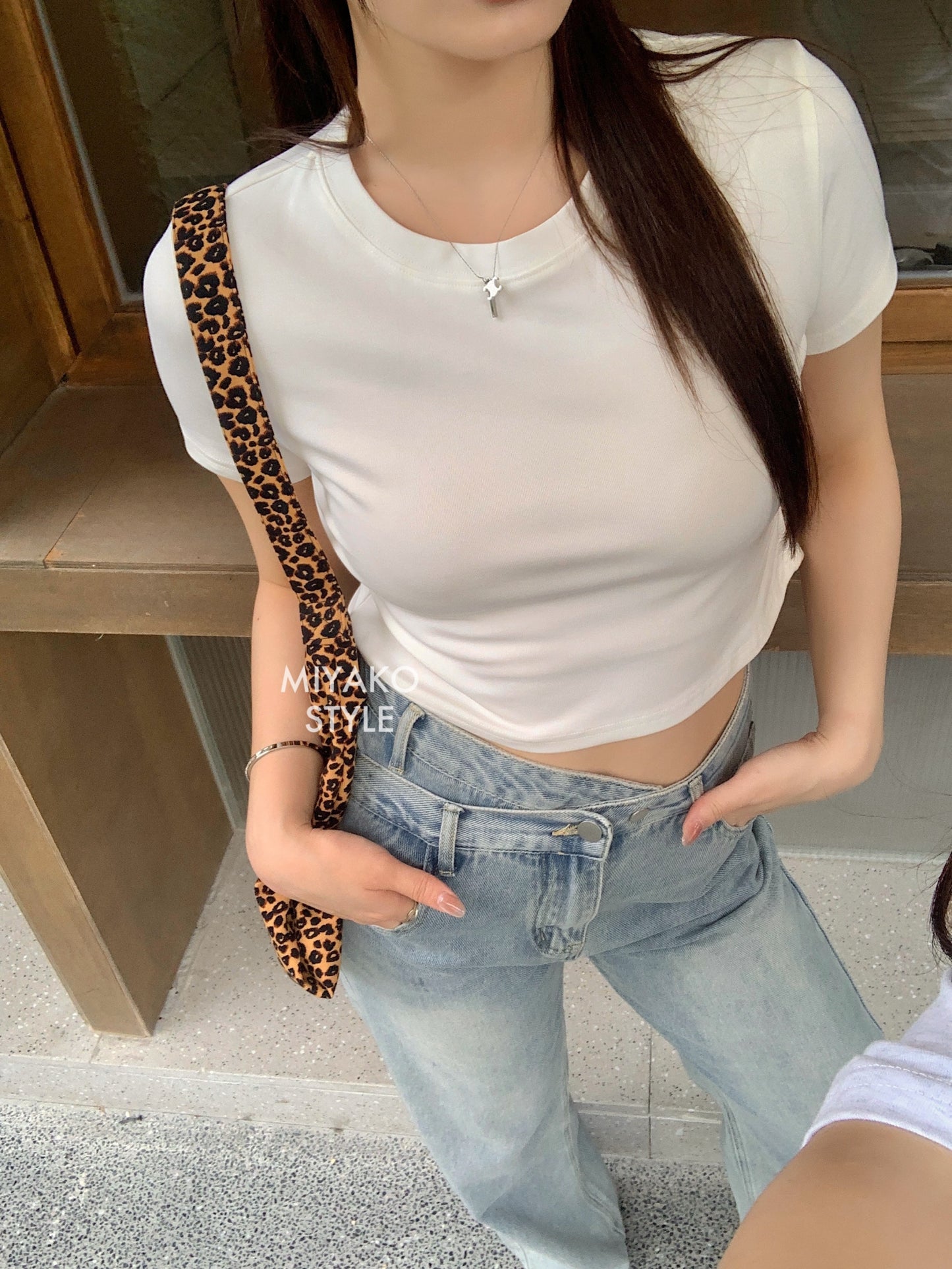 (DEFECT) Anna Short Sleeve Crop Top