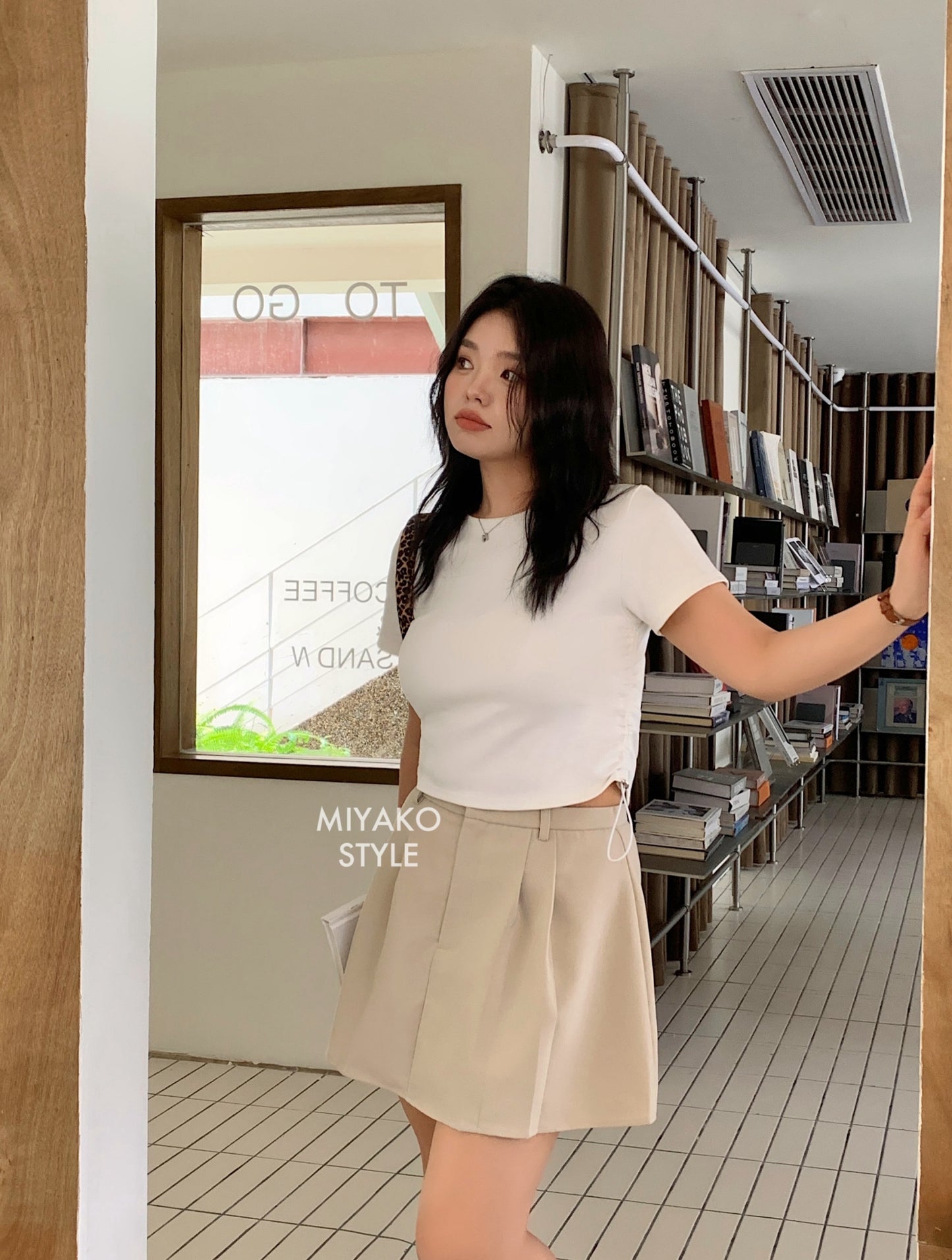 Aurora tennis skirt in Khaki