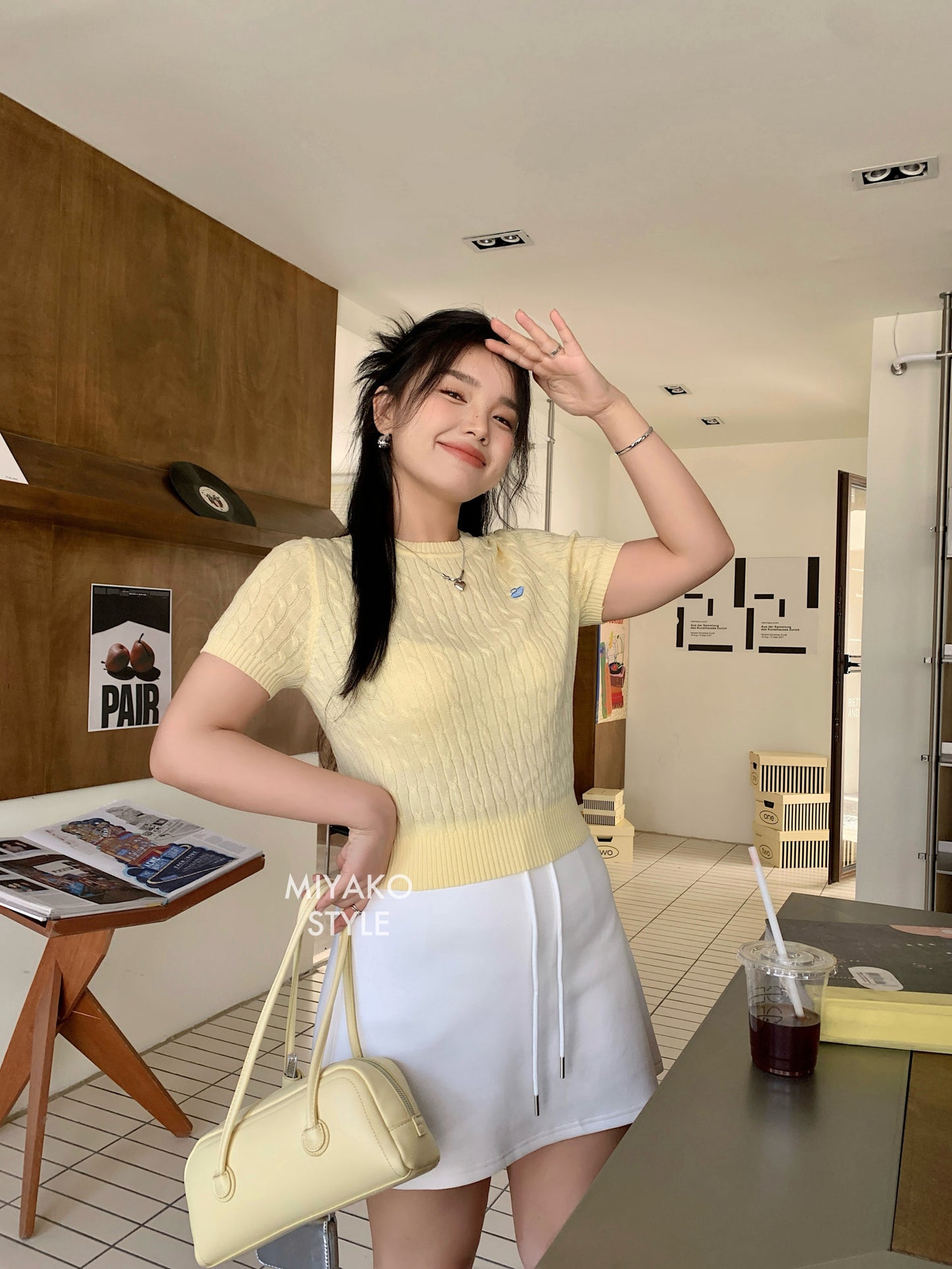 Cheese Mini Skirt in White 白色短裙
