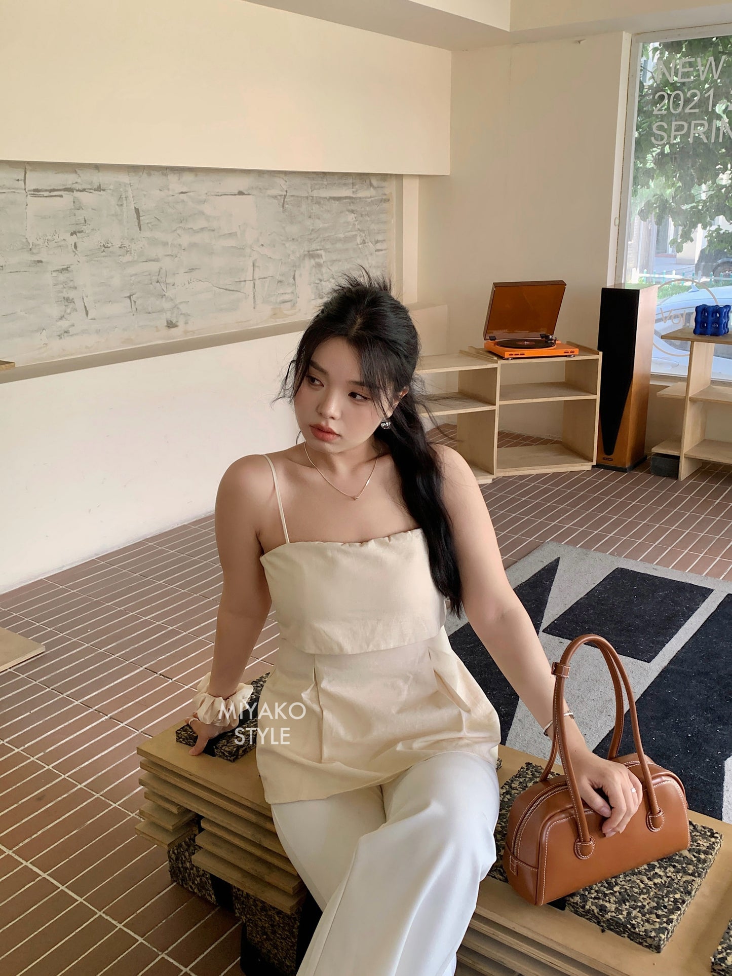 Linen Padded Cami Top in Beige