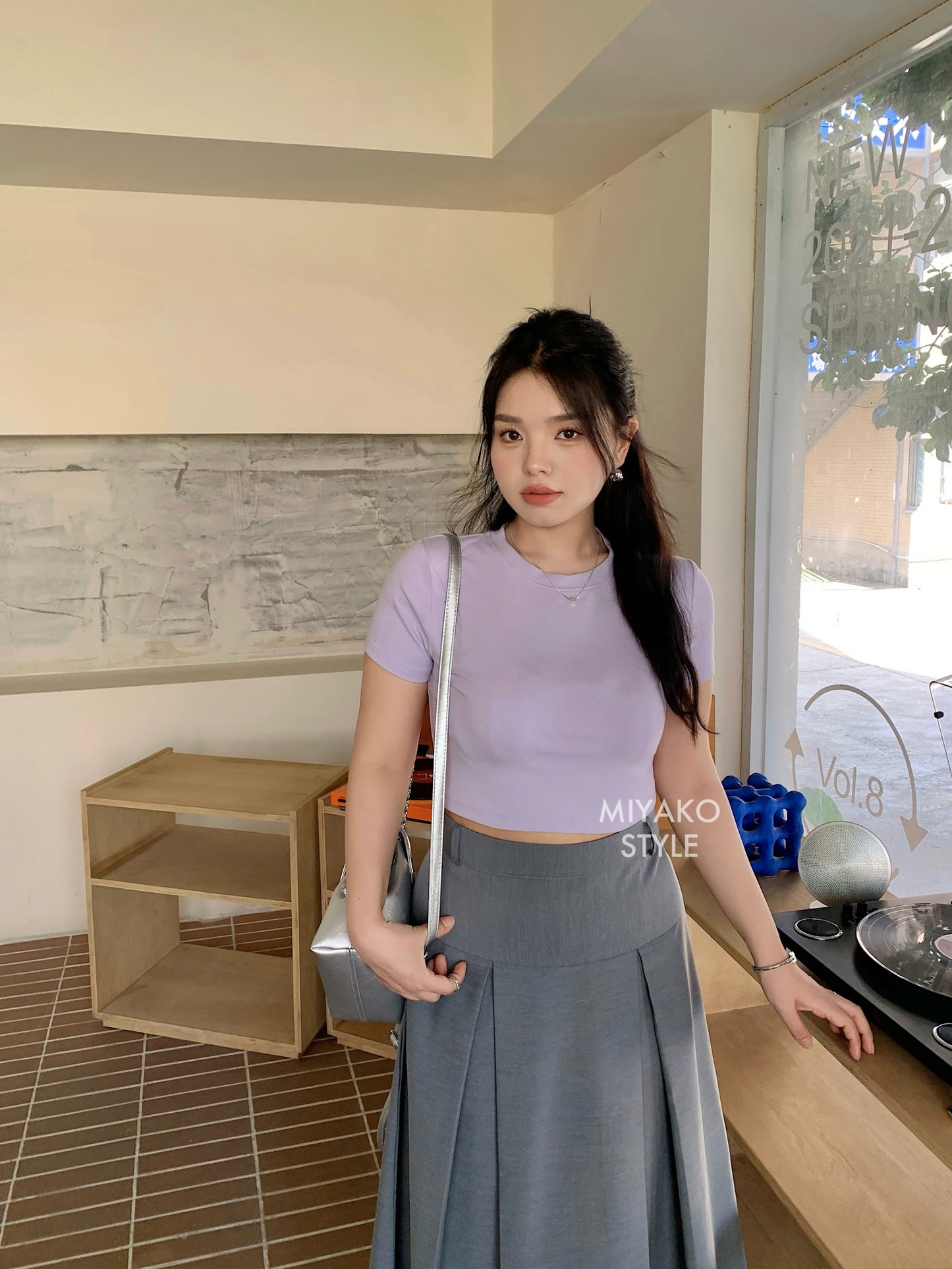 Anna Short Sleeve Crop Top in Purple
