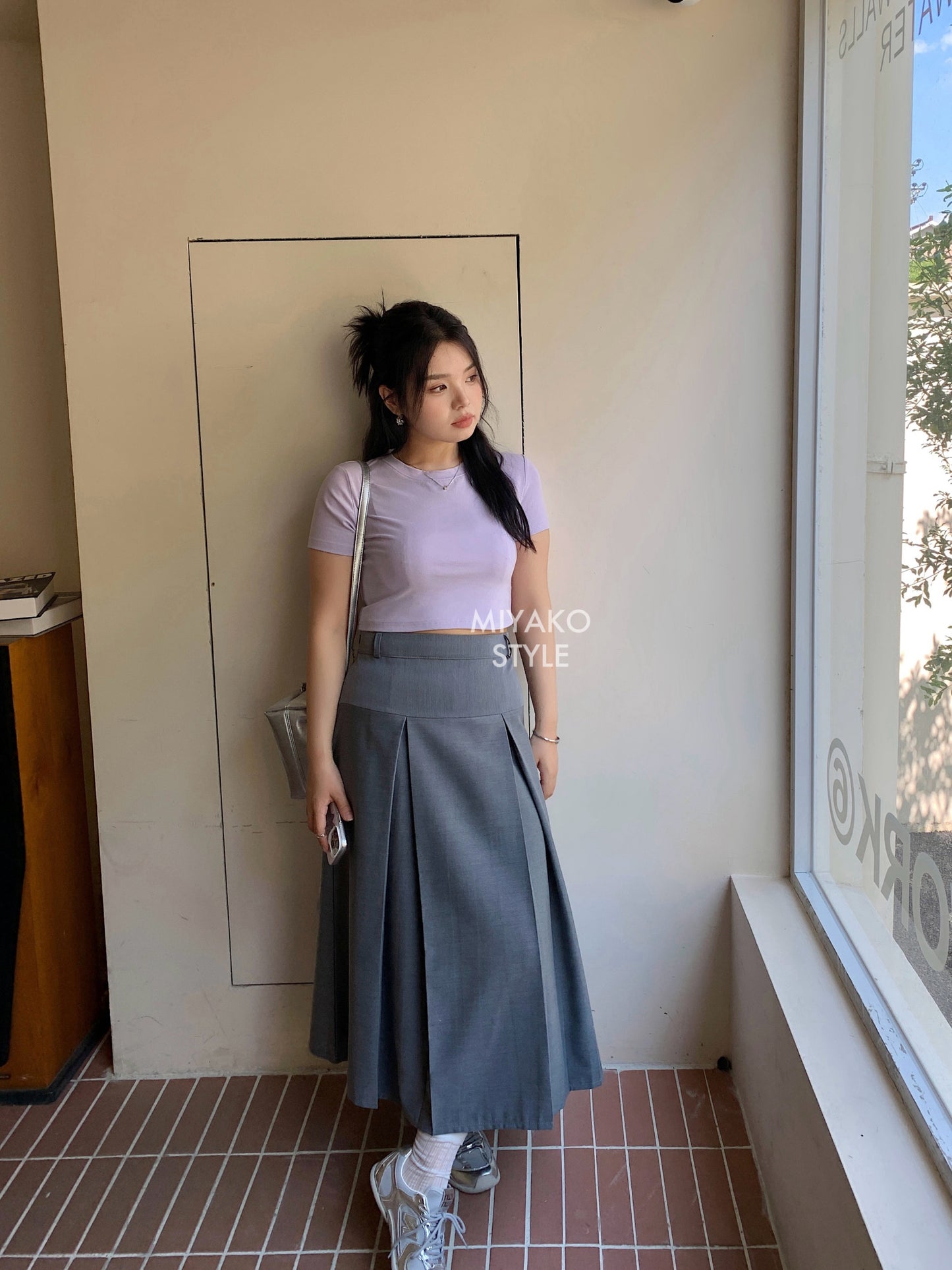 Anna Short Sleeve Crop Top in Purple