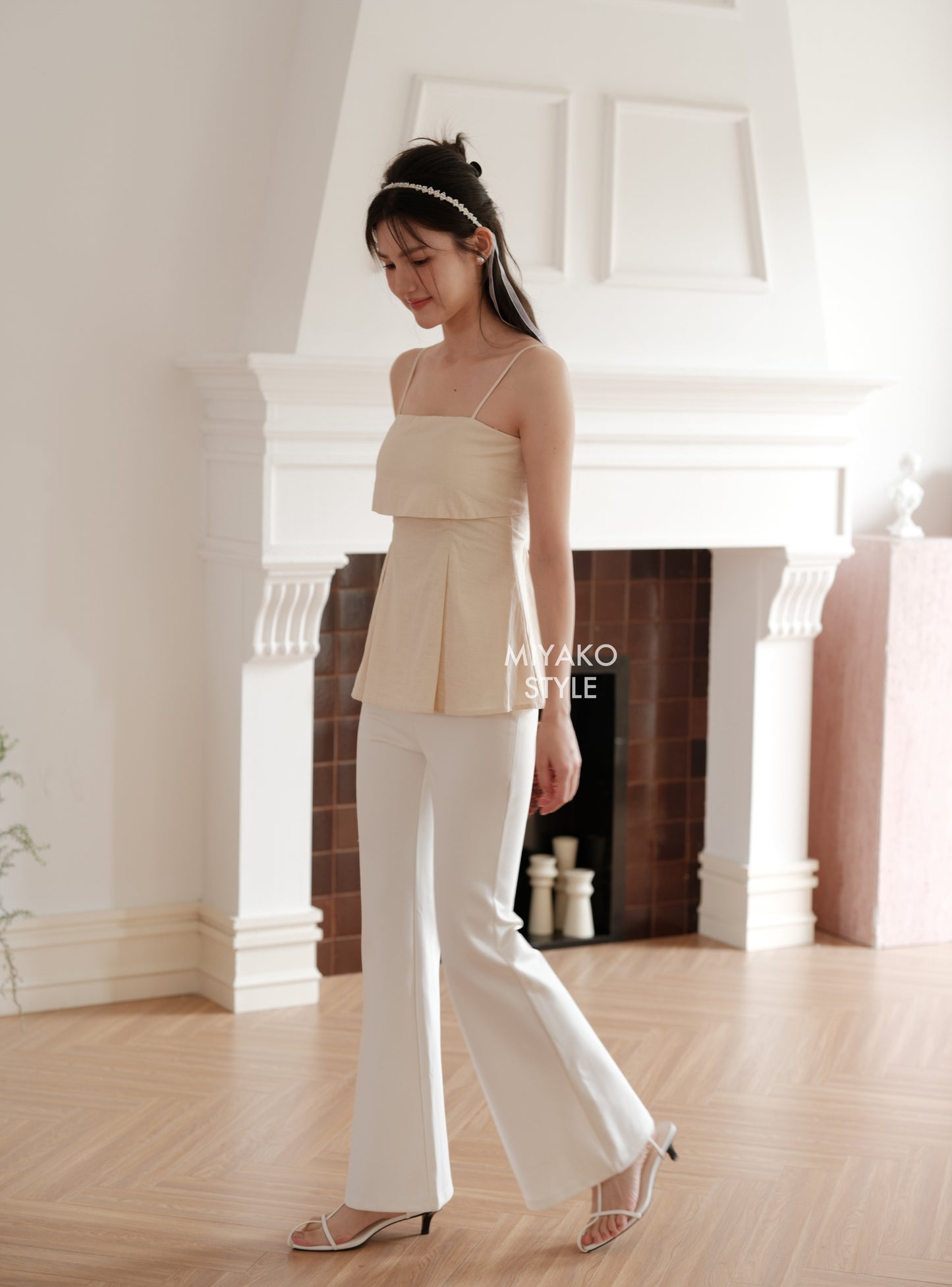 Linen Padded Cami Top in Beige