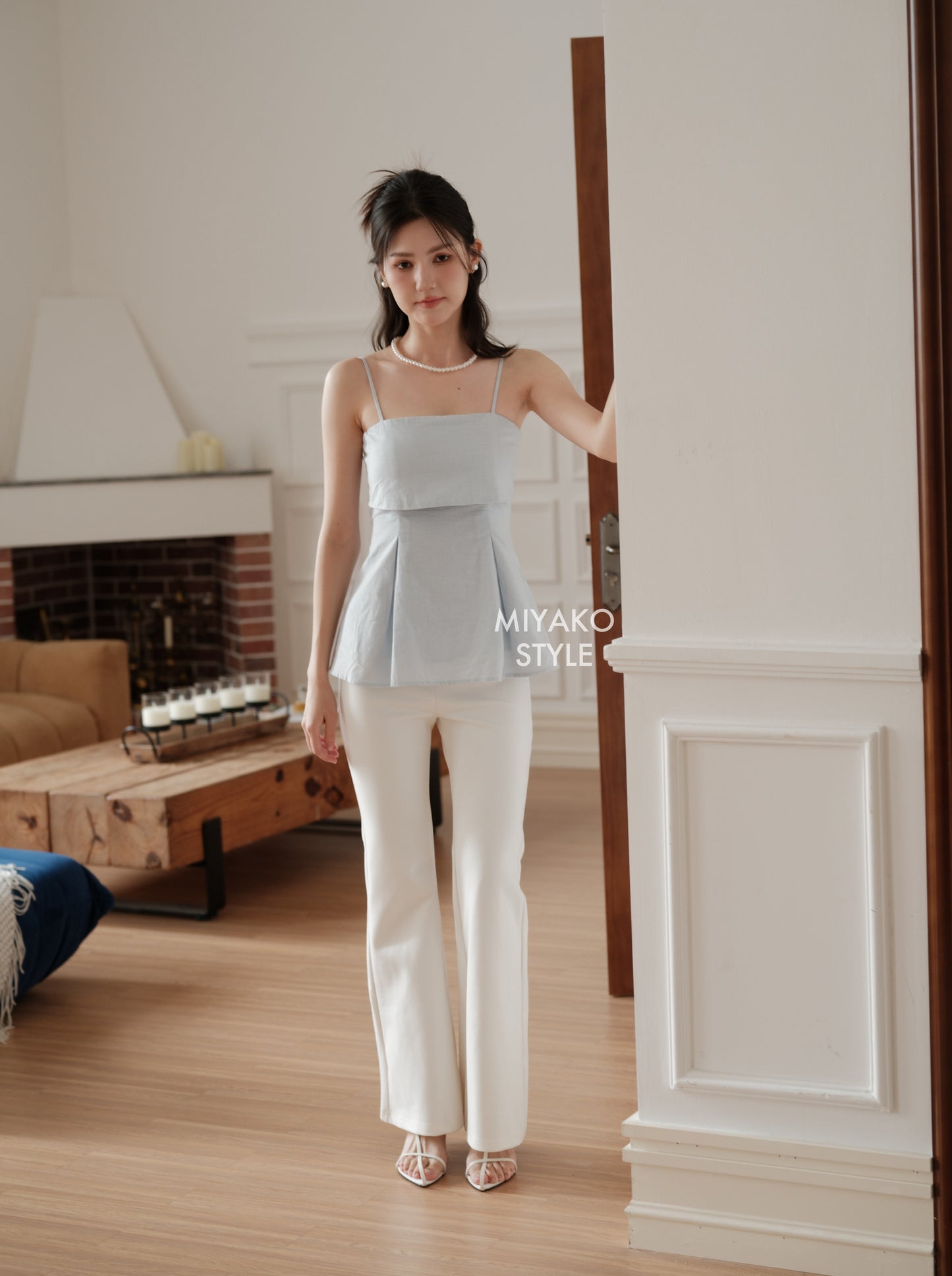 Venus High Waist Flared Pants in White