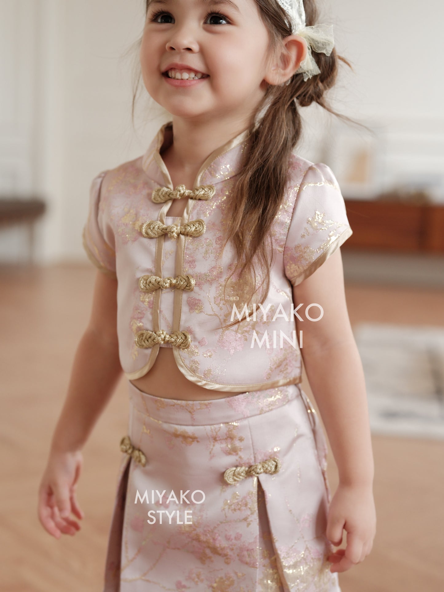 【小女团】Roseanne Cheongsam Girl Skirt in Pink 小女孩粉金色裙子 ( Skirt Only)