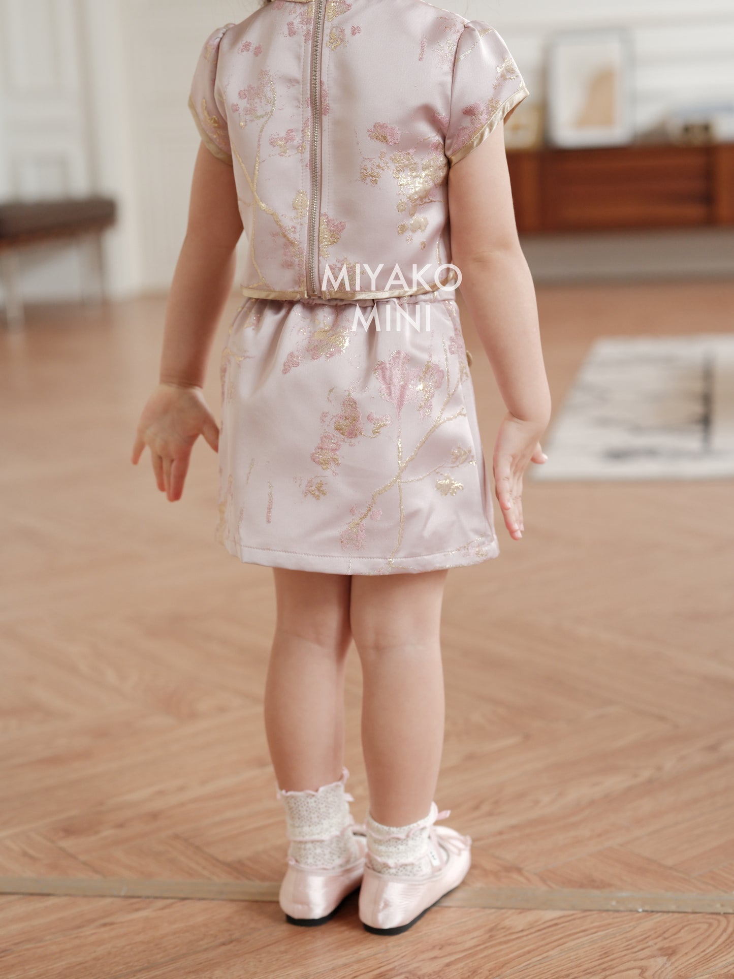 【小女团】Roseanne Cheongsam Girl Skirt in Pink 小女孩粉金色裙子 ( Skirt Only)