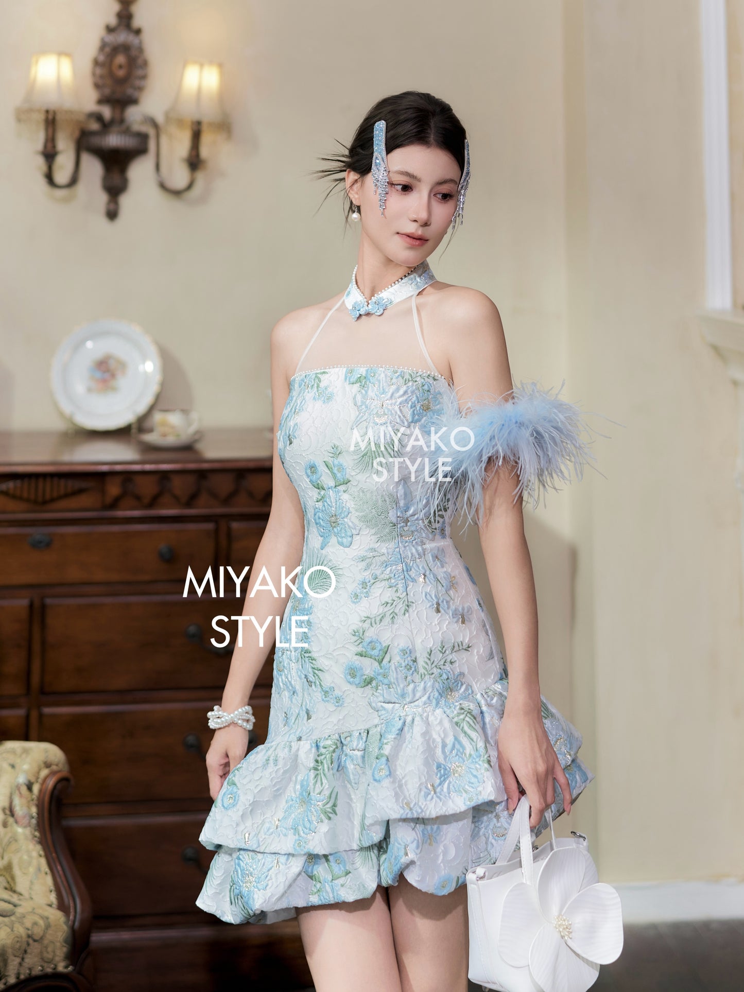 【锦上添花】Blooming Padded & Detachable Fur Sleeve Cheongsam Dress 女装连身裙