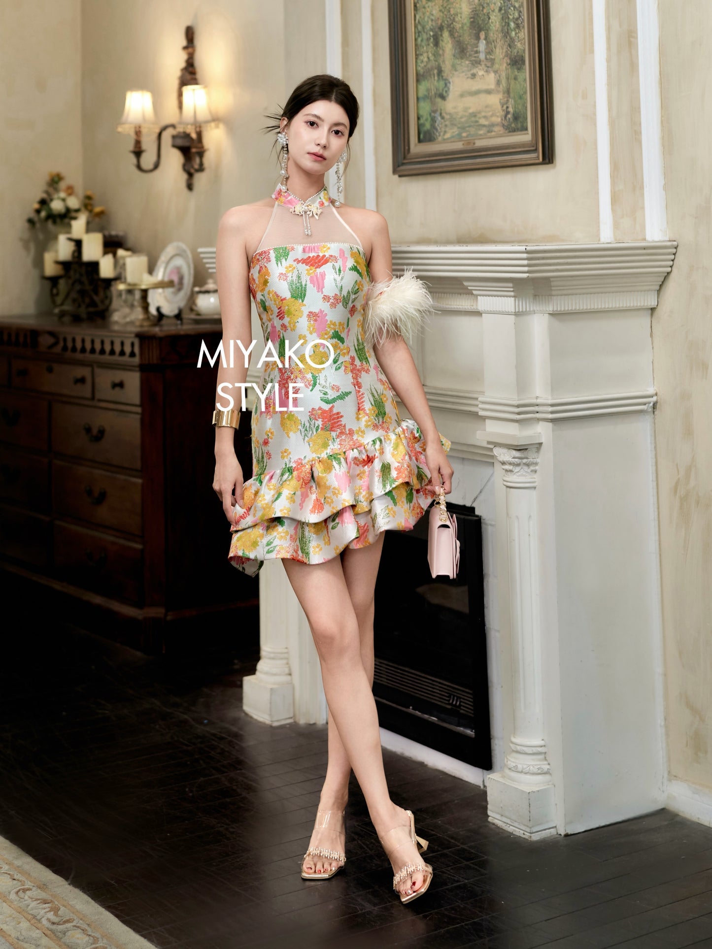 【许我耀眼】Glowy Padded & Detachable Fur Sleeve Cheongsam Dress 女装连身裙