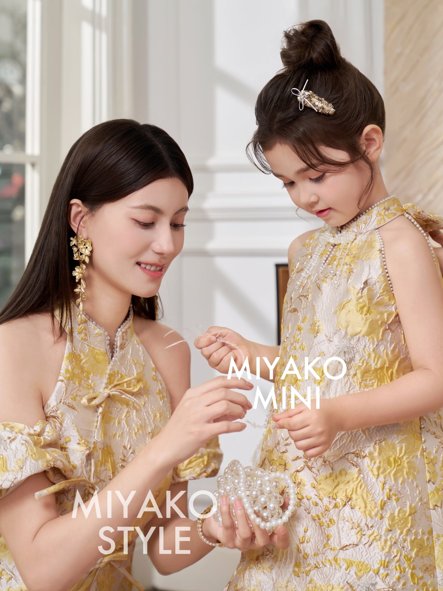 【情有独钟】Love Premium Detachable Fur Mini Skirt in Light Yellow 浅黄色女装短裙