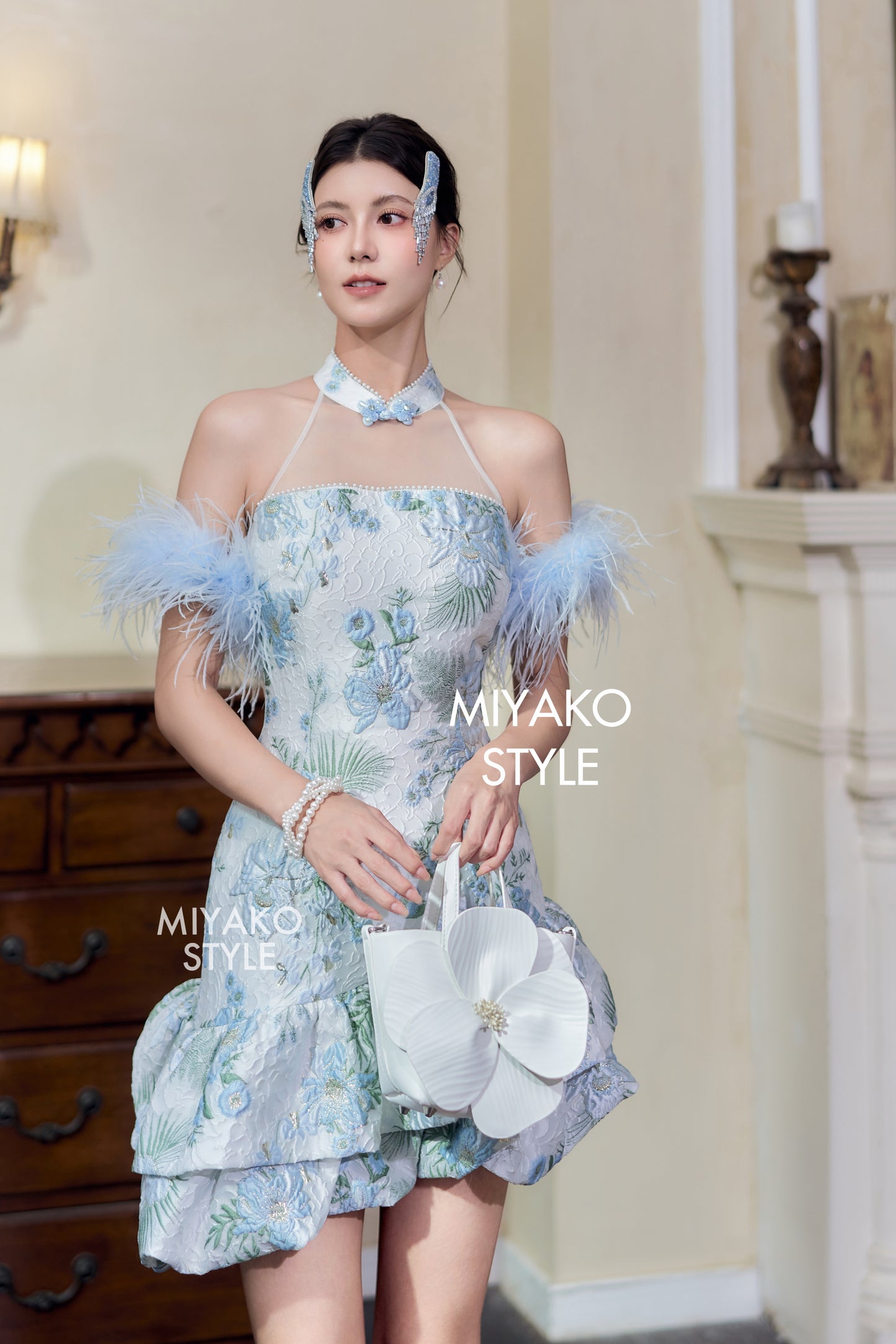 【锦上添花】Blooming Padded & Detachable Fur Sleeve Cheongsam Dress 女装连身裙