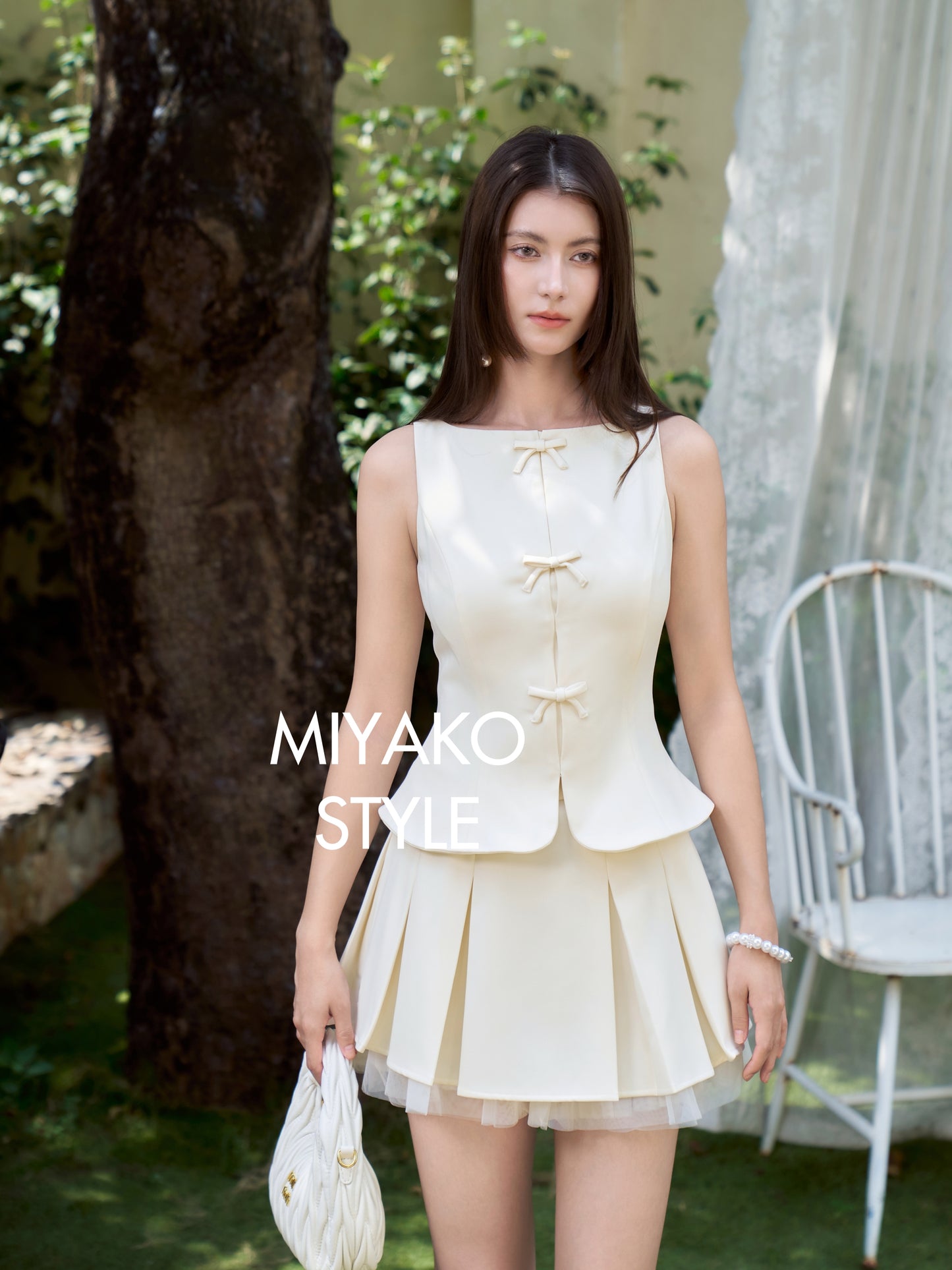 Miu Mini Skirt in Beige White