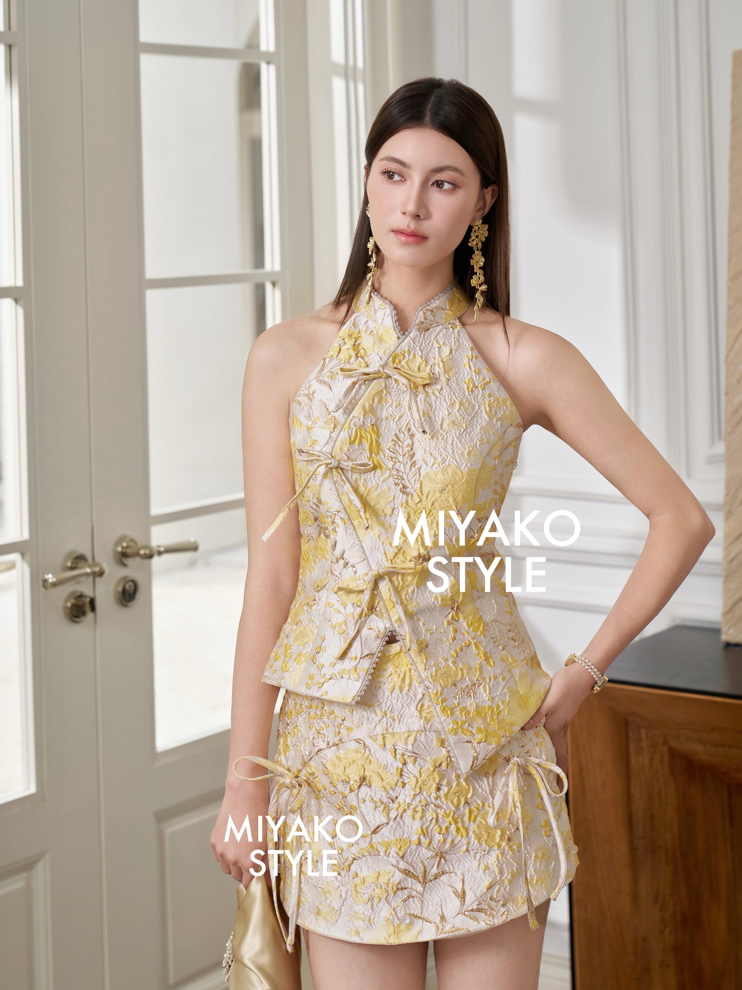 【情有独钟】Love Premium Detachable Fur Mini Skirt in Light Yellow 浅黄色女装短裙