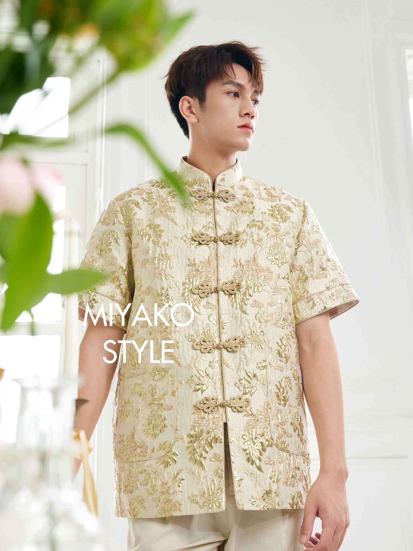 【春风得亿】Millions Premium Men Suit in Gold 金色男唐装