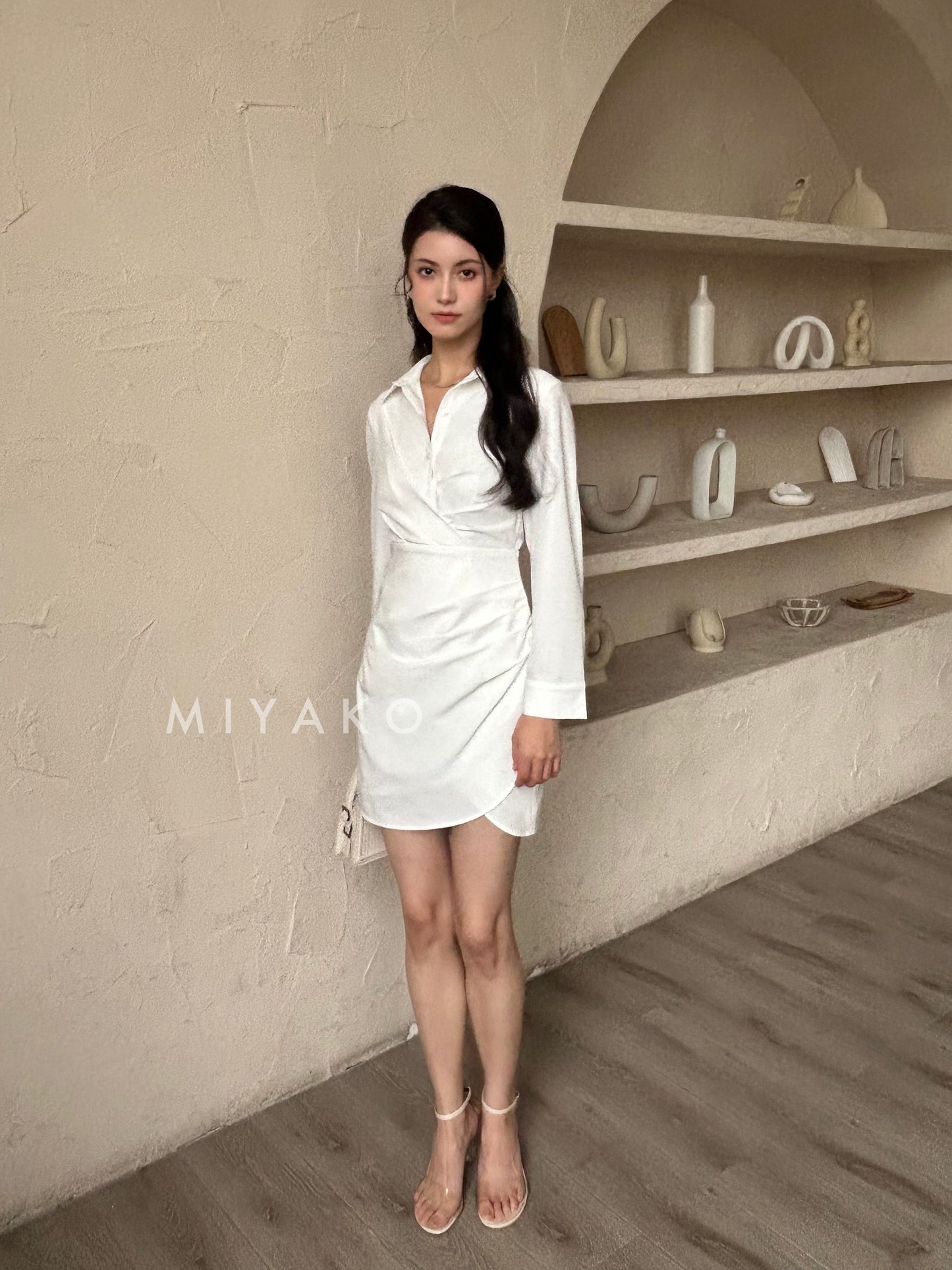 (DEFECT) Jovene Collar Long Sleeve Dress