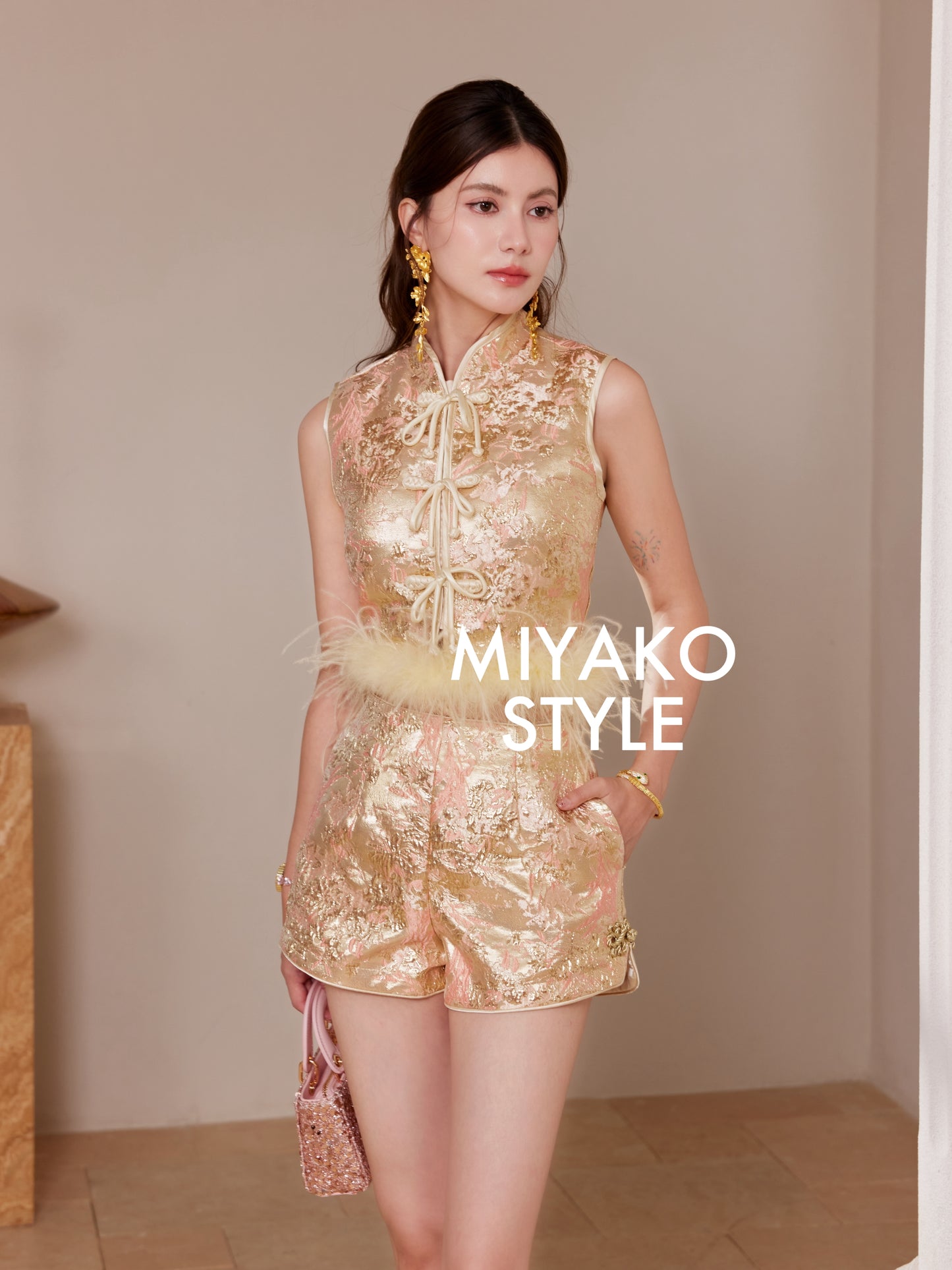 【金光灿烂】Shine Detachable Fur Sleeveless Top in Pink Gold 粉金色女装上衣