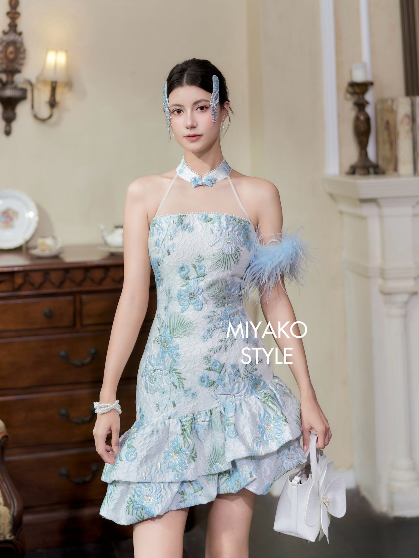 【锦上添花】Blooming Padded & Detachable Fur Sleeve Cheongsam Dress 女装连身裙