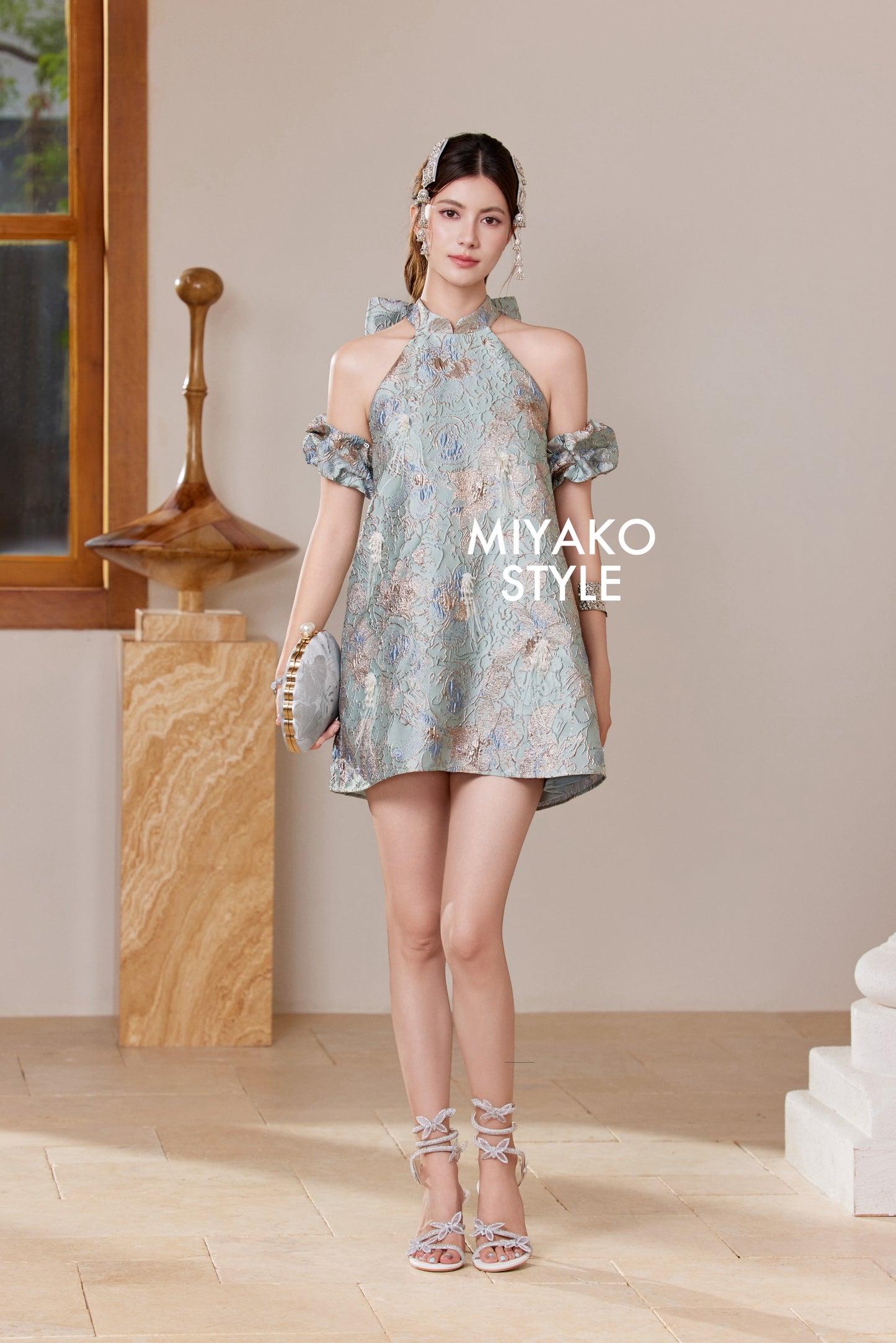 【万事如亿】Billionaire Detachable Sleeve Halter Dress in Sea Blue 绿蓝色女装挂脖连身裙