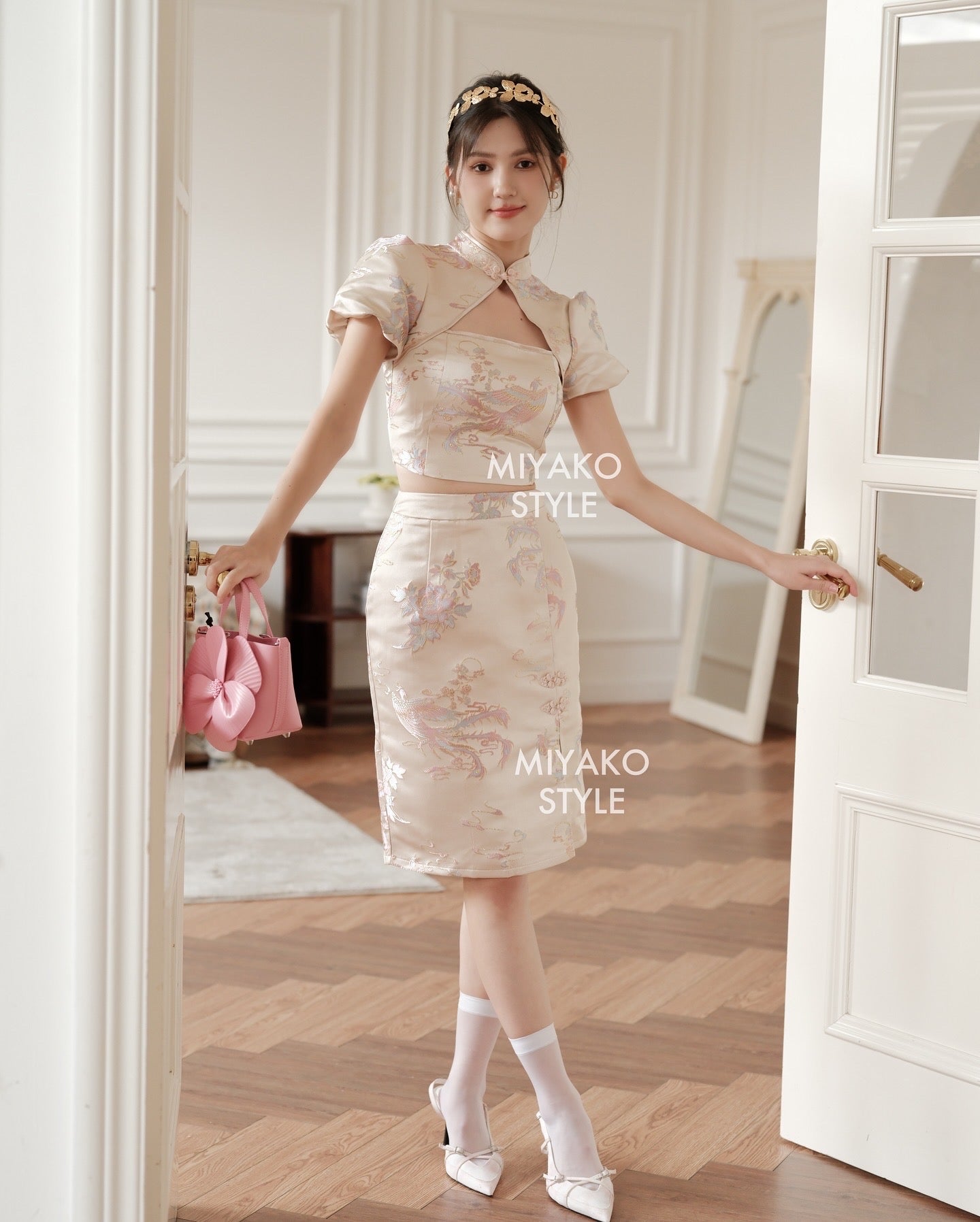 【凤华绝代】Phoenix Cheongsam Crop Top in Champagne 香槟金 (镂空上衣only)