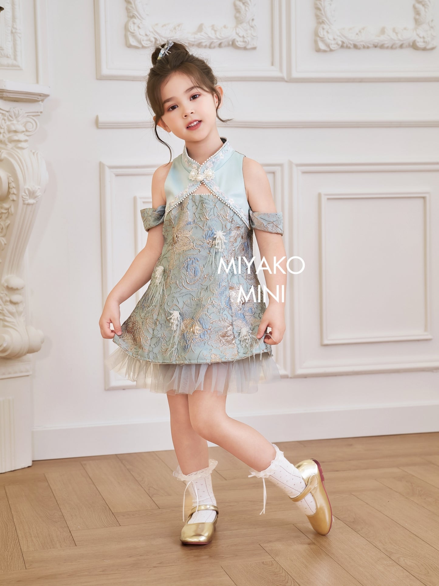 【万事如亿】Billionaire Embroidered Girl Dress in Sea Blue 绿蓝色小女孩连身裙