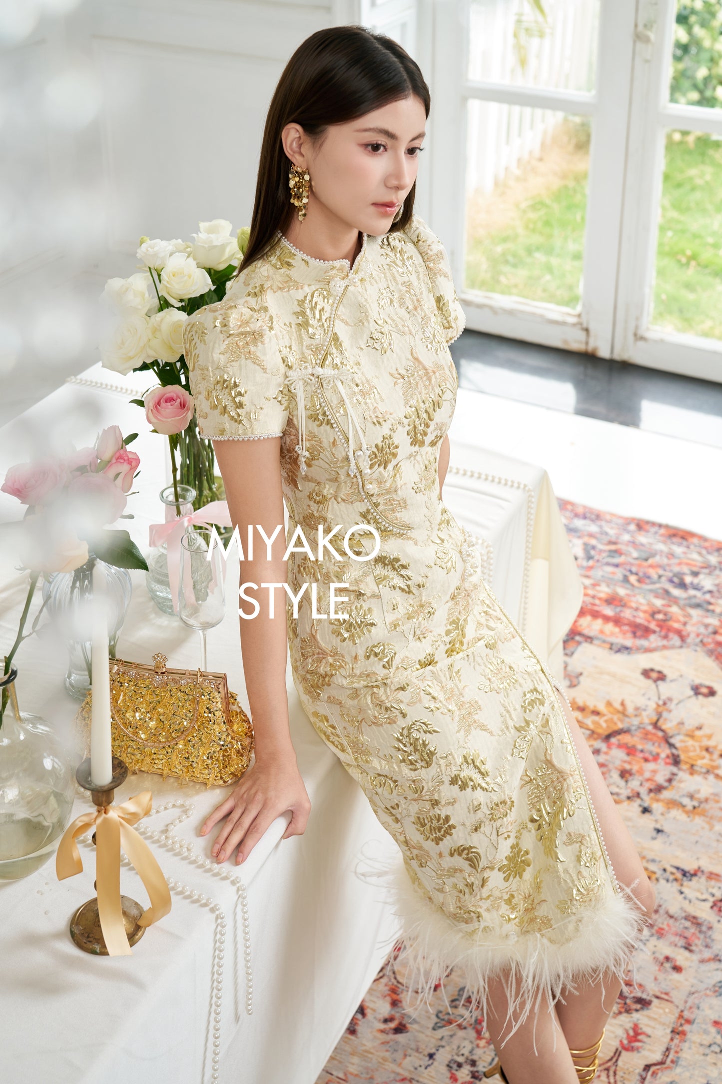 【春风得亿】Millions Premium Short Sleeve Crop Top in Gold 金色女装短袖上衣