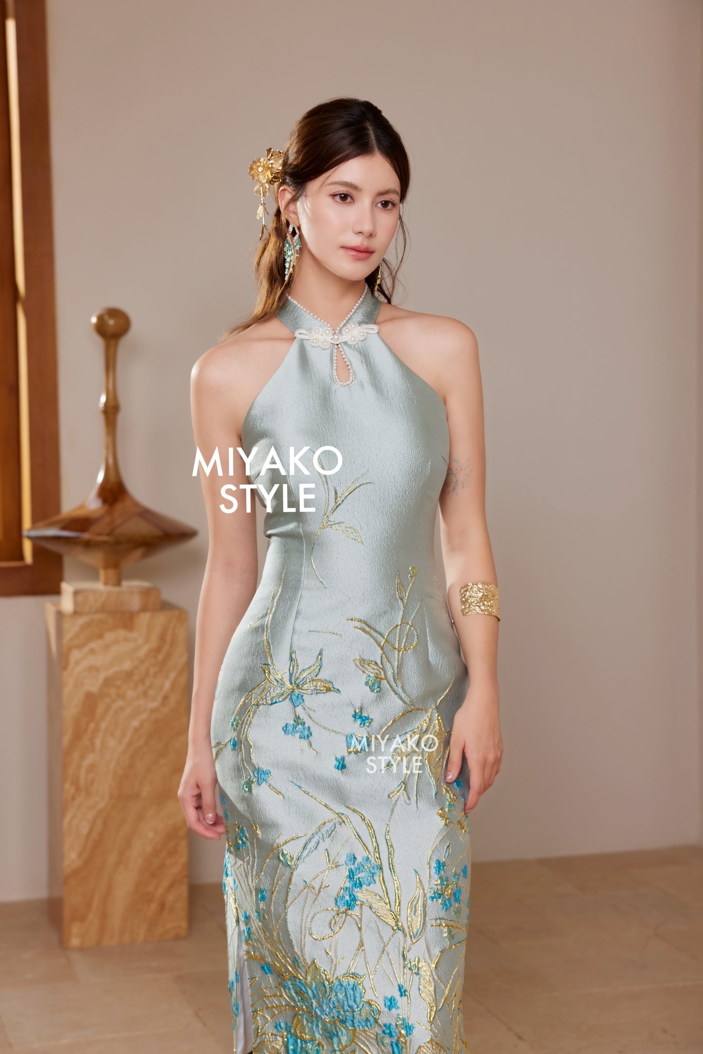 【一枝独秀】Unique Premium Midi Cheongsam Padded & Detachable Dress 女装连身裙