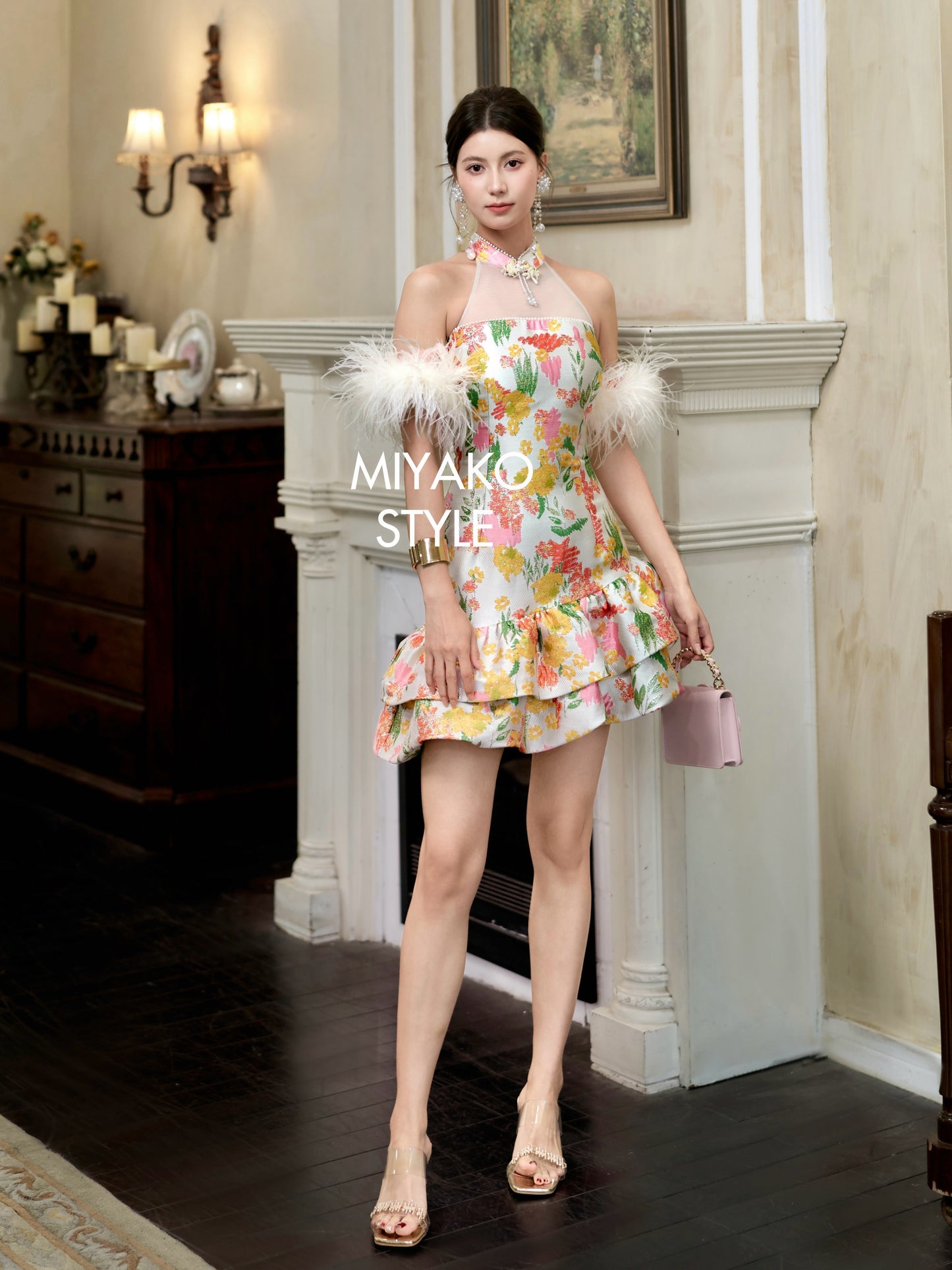 【许我耀眼】Glowy Padded & Detachable Fur Sleeve Cheongsam Dress 女装连身裙