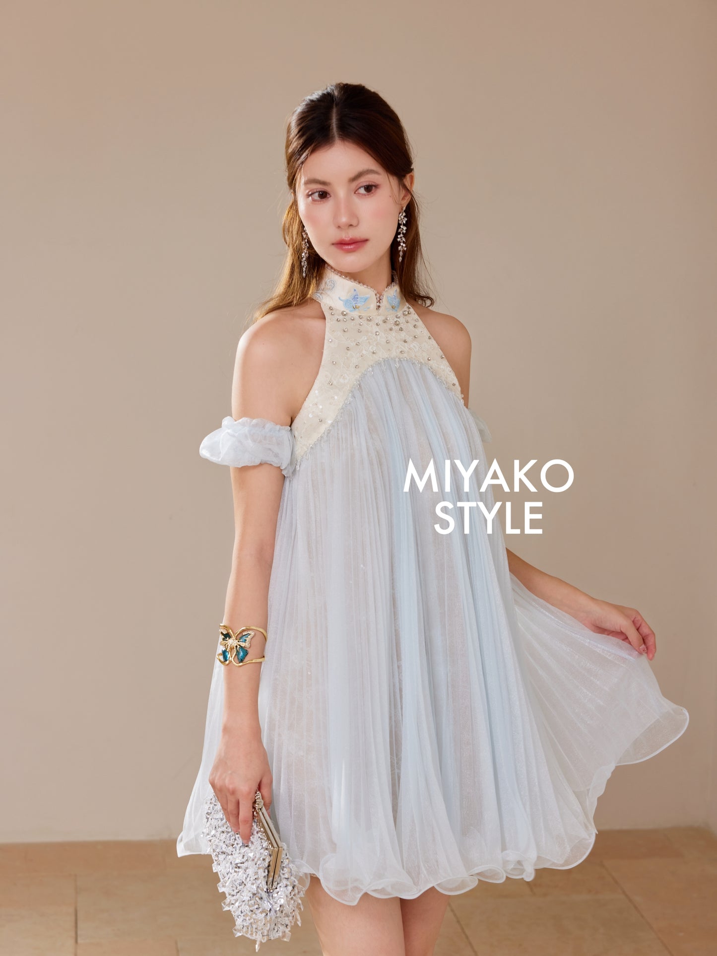 【倾国倾城】Goddess Premium Rhinestone Halter Dress in Blue 蓝色女装挂脖连身裙