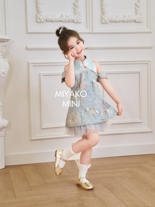 【万事如亿】Billionaire Embroidered Girl Dress in Sea Blue 绿蓝色小女孩连身裙