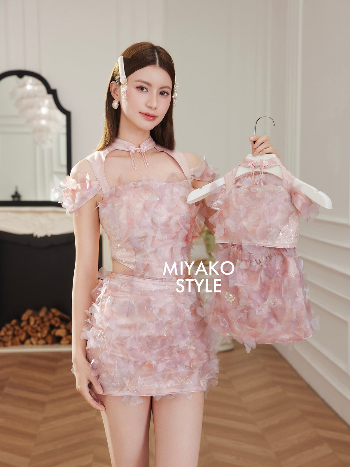 【爱丽丝】Alice Floral Women Crop Top  女上衣