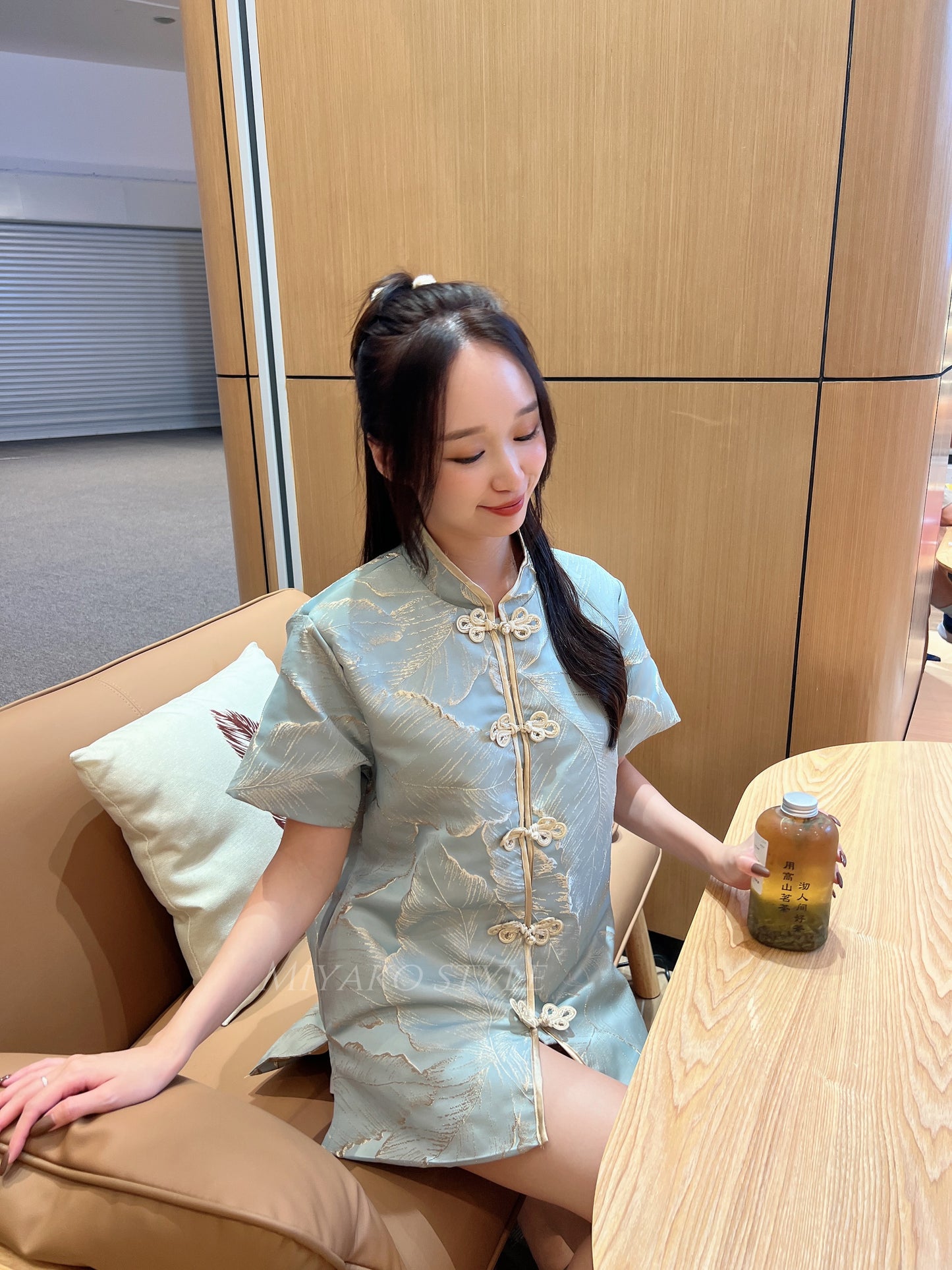 【金枝玉葉】 Yu Ye Premium Oriental Suit in Light Colour (UNISEX) 淺色唐裝