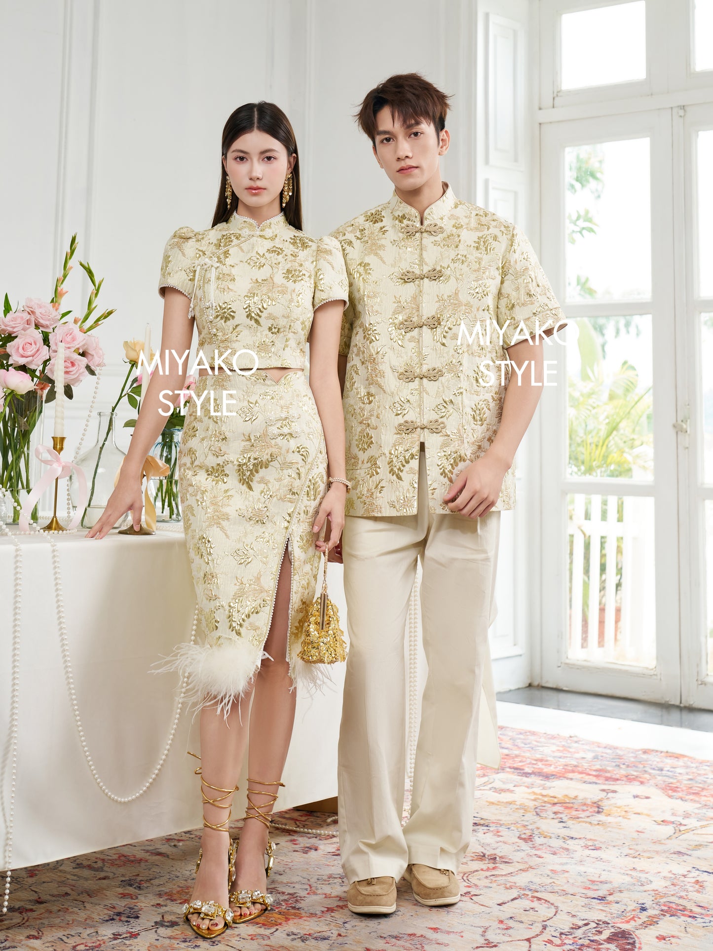 【春风得亿】Millions Premium Short Sleeve Crop Top in Gold 金色女装短袖上衣