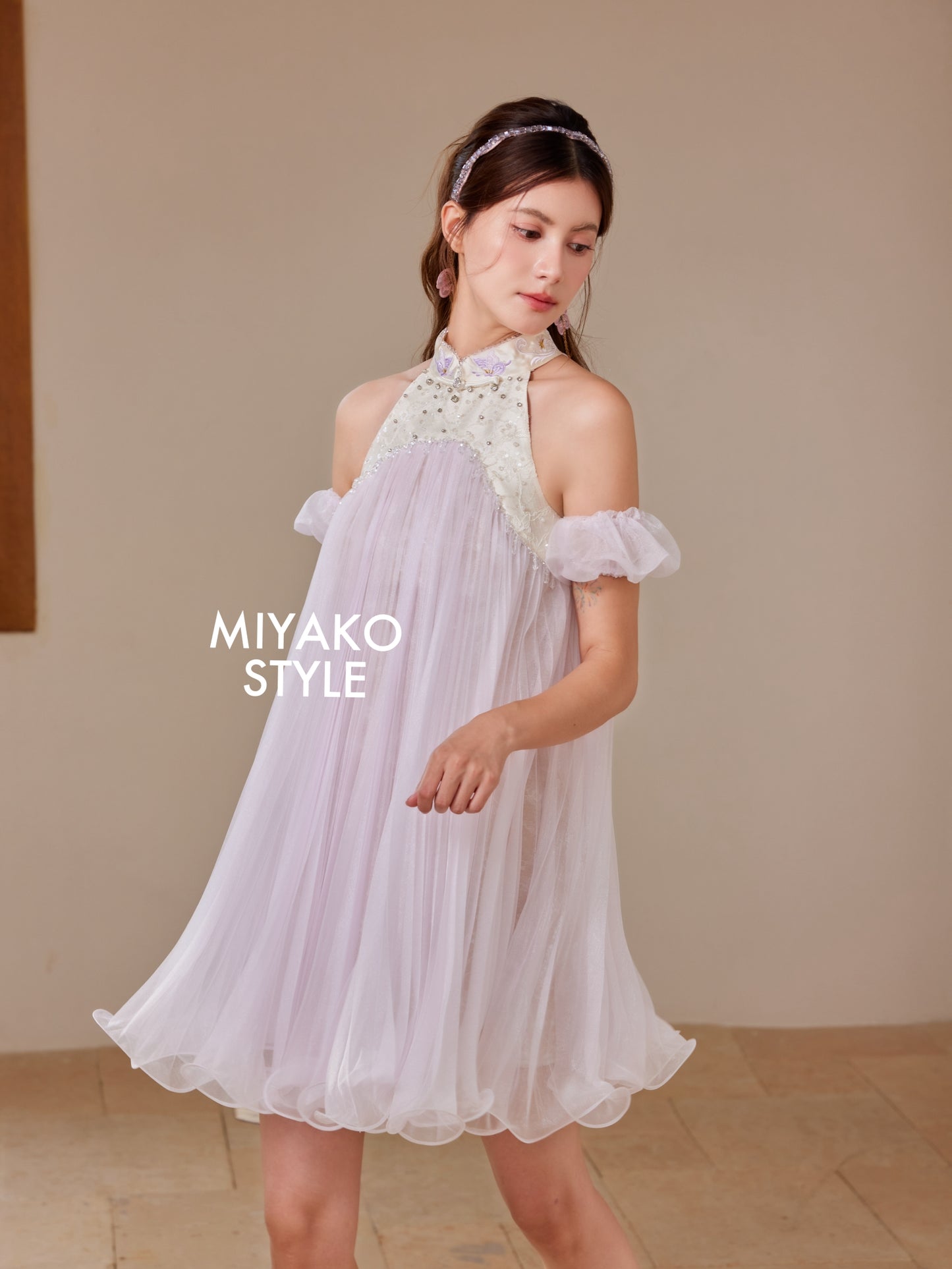 【倾国倾城】Goddess Premium Rhinestone Halter Dress in Purple 紫色女装挂脖连身裙