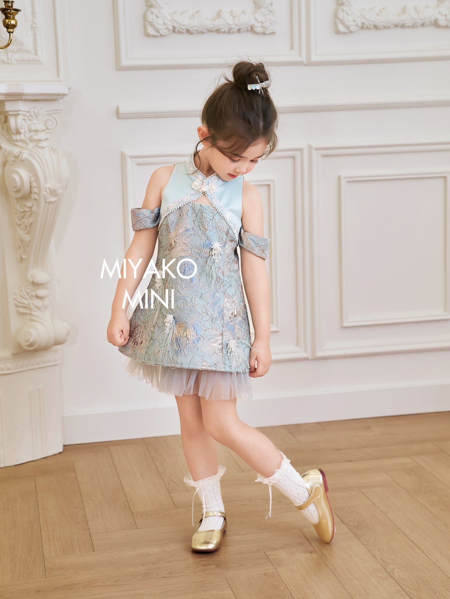 【万事如亿】Billionaire Embroidered Girl Dress in Sea Blue 绿蓝色小女孩连身裙