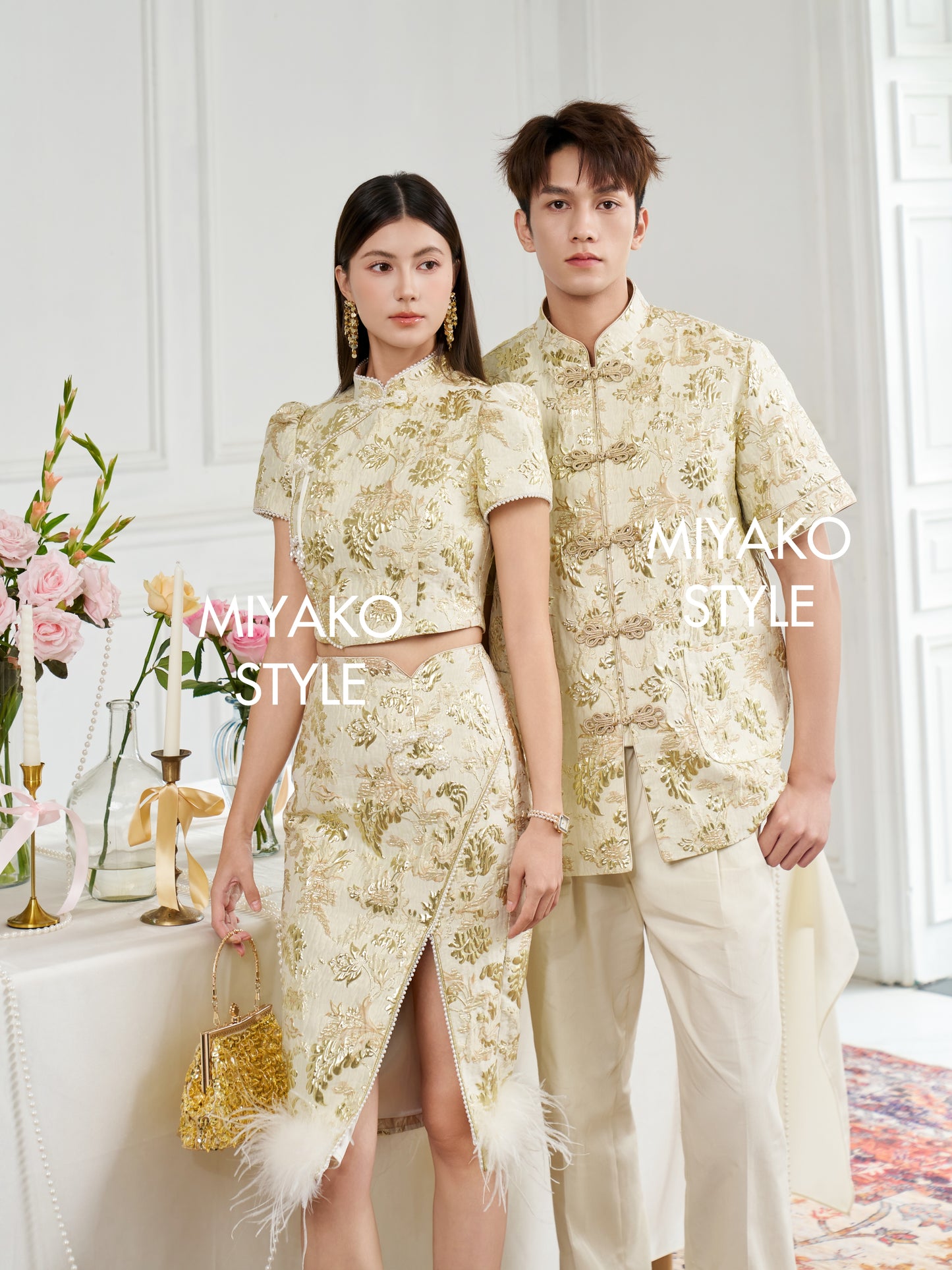 【春风得亿】Millions Premium Short Sleeve Crop Top in Gold 金色女装短袖上衣