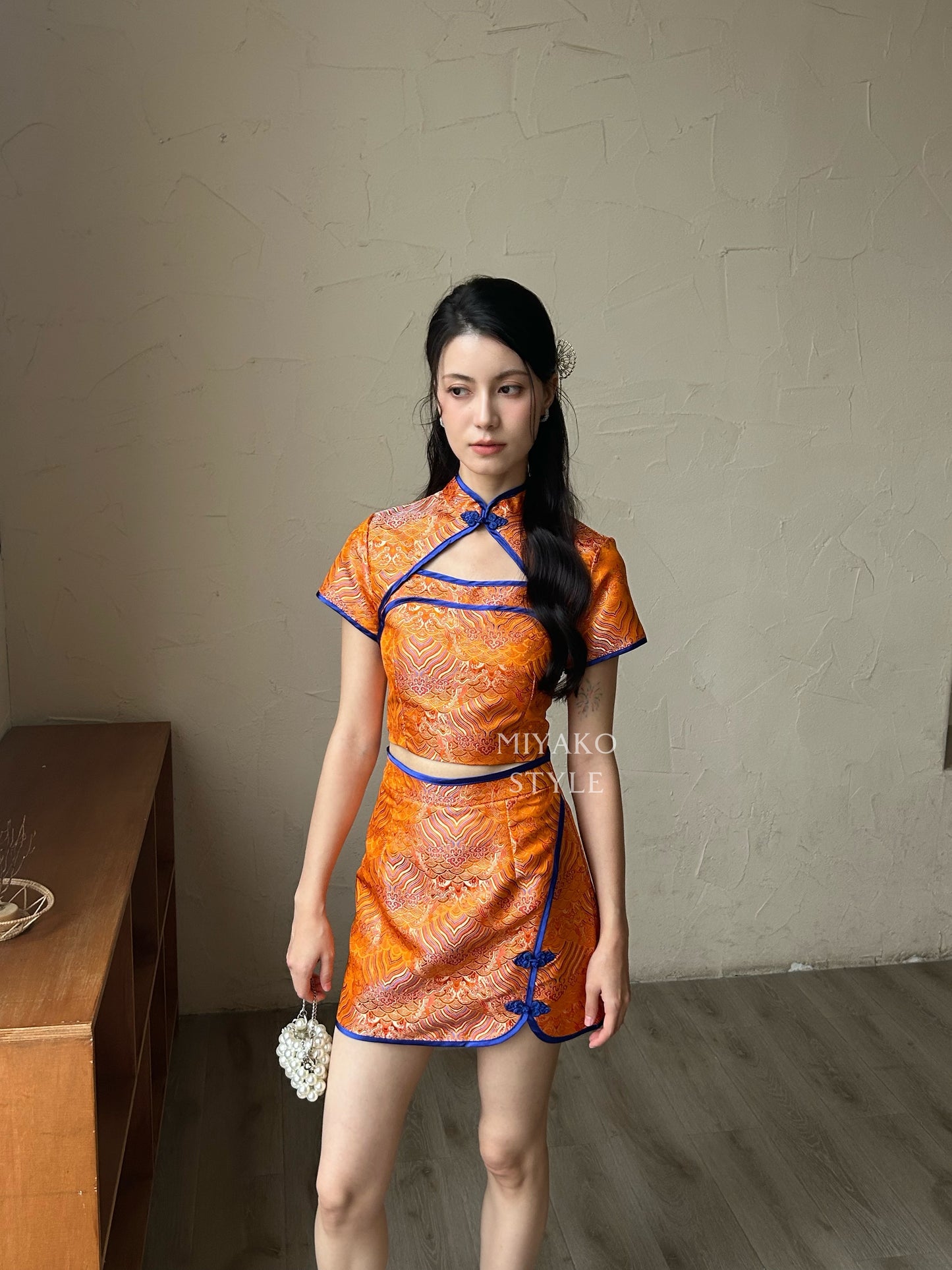 【龍華富貴】 Royal Cheongsam mini skirt in Orange 橙风破浪 (半身裙 only)