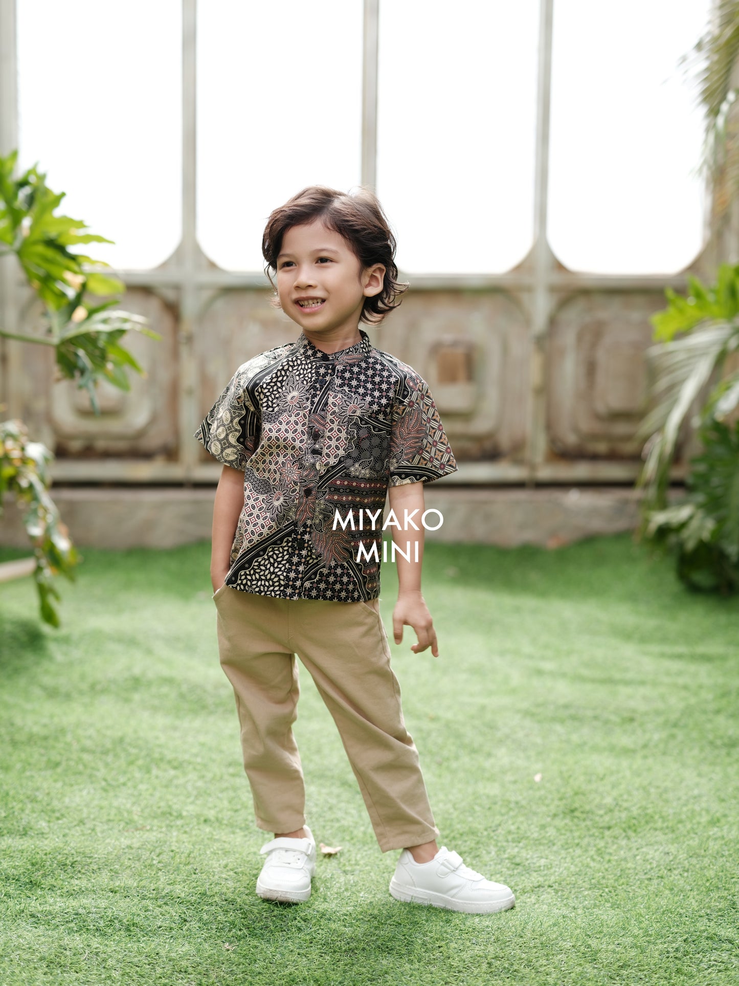 Batik Boy Suit in Cocoa