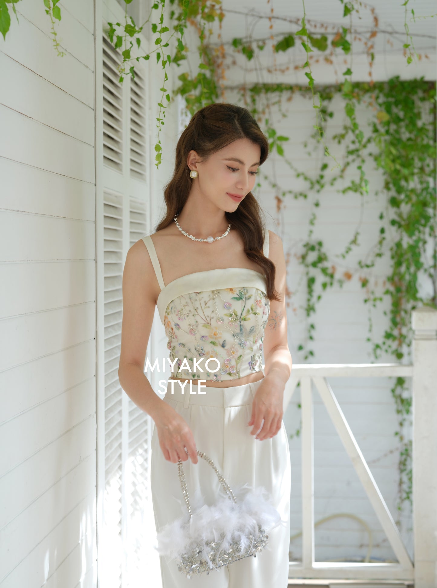 【莫奈花园】Monet Embroidery Crop Top (肩带可拆卸)