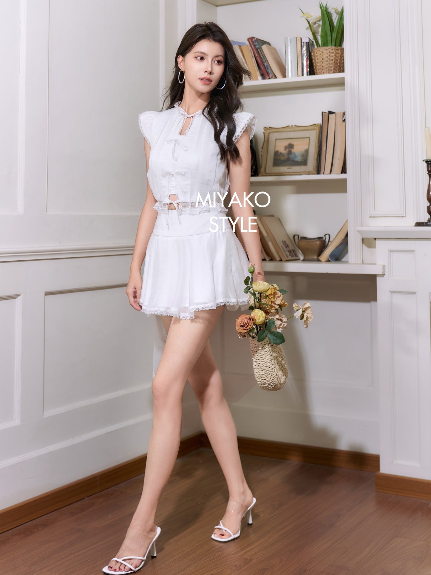 【梦幻】Lovely Lace Padded Flare Top 上衣ONLY