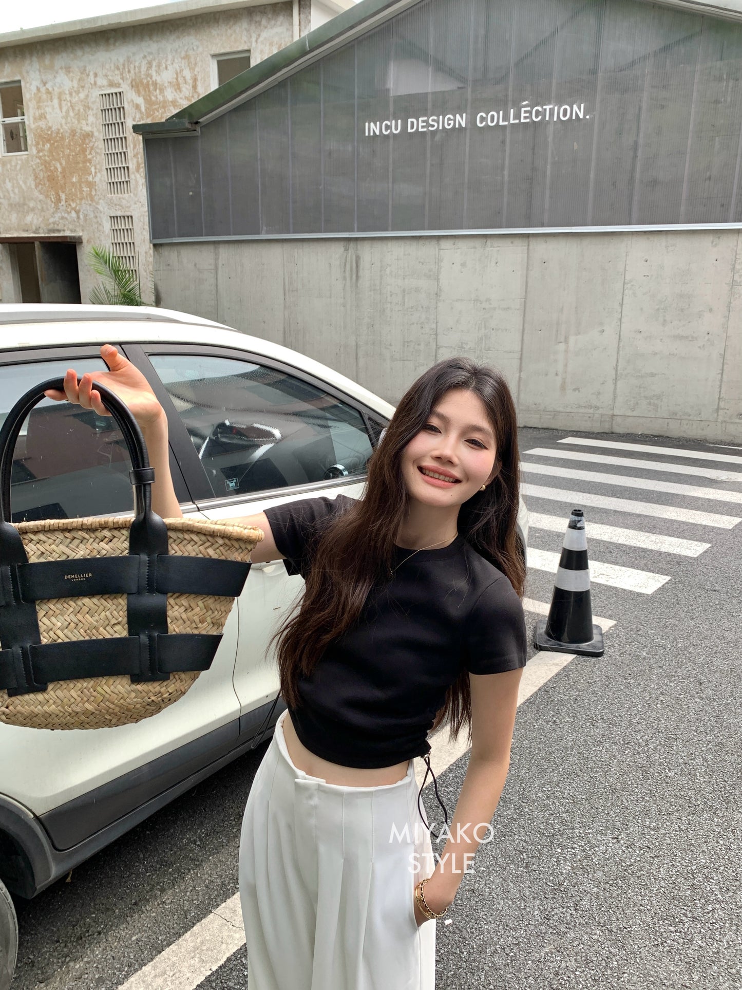 Renee Short Sleeve Crop Top in Black