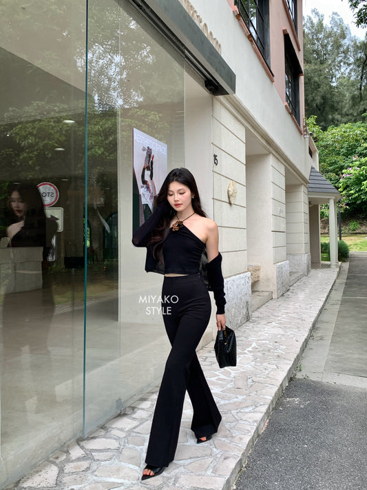 Venus High Waist Flared Pants in Black