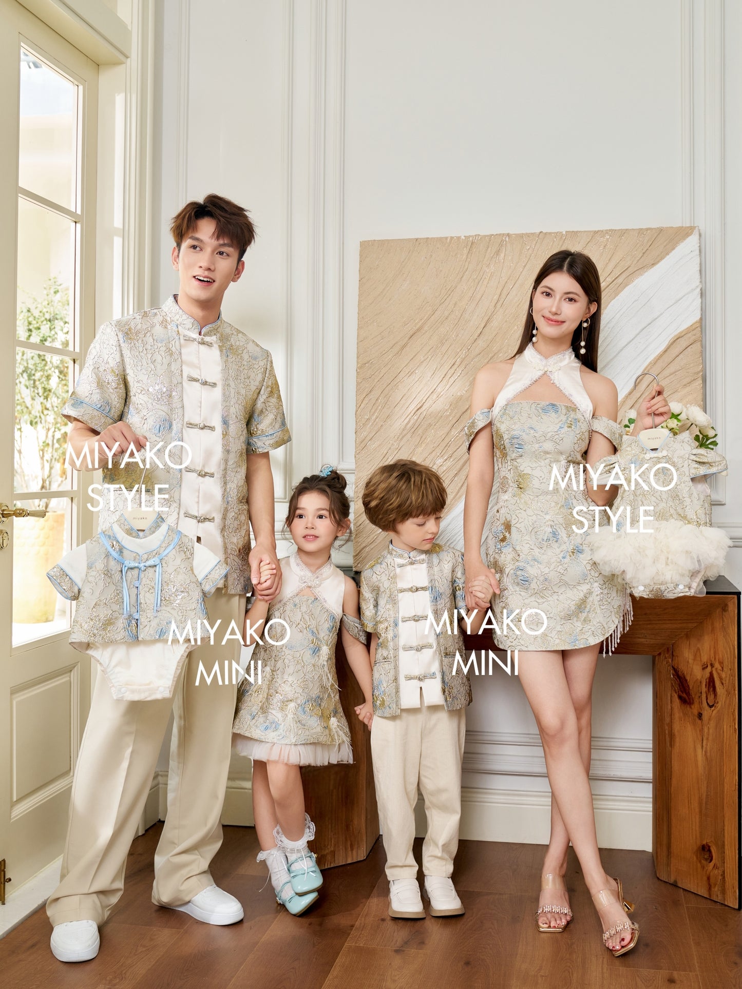 【万事如亿】Billionaire Embroidered Padded & Detachable Sleeve Mini Cheongsam Dress in Ash Beige 米灰色女装短款