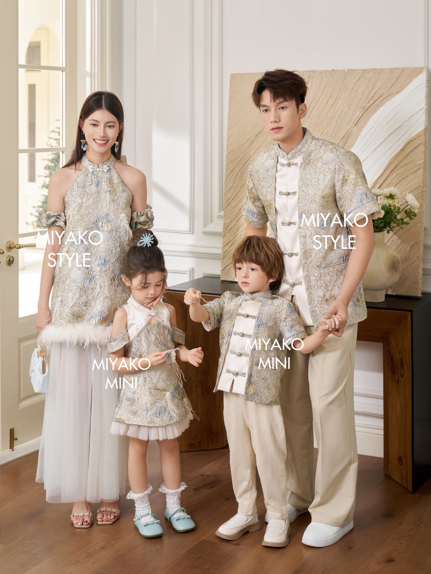 【万事如亿】Billionaire Embroidered Girl Dress in Ash Beige 米灰色小女孩连身裙