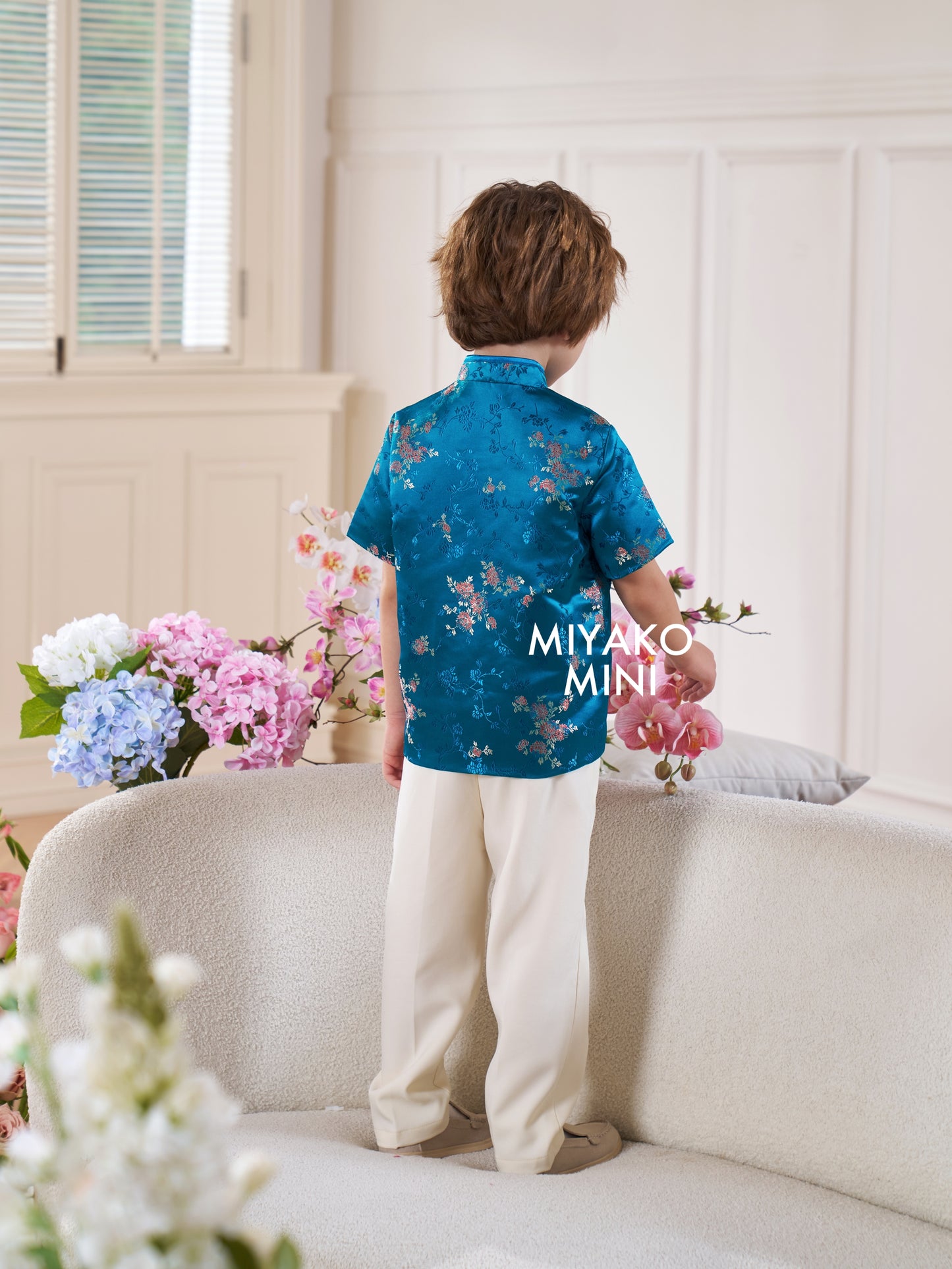 【孔雀开屏】Feather Cheongsam Little Boy Suit in Blue 孔雀蓝小男孩唐装